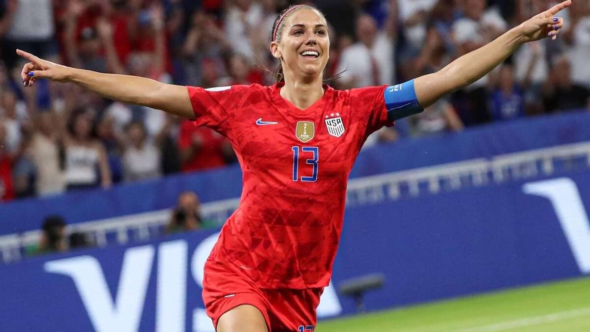 Alex Morgan cuelga las botas y da paso a la leyenda