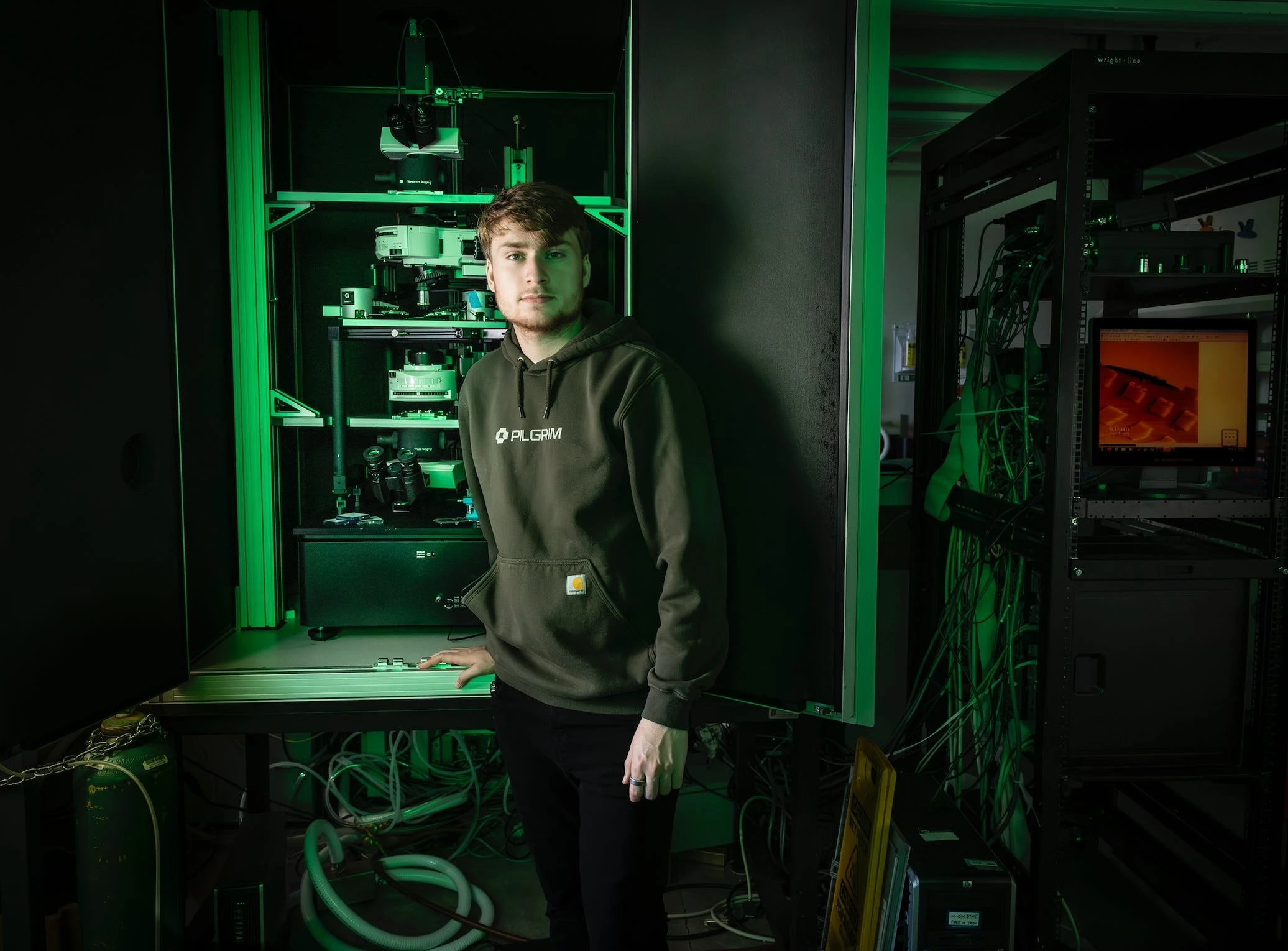 This 21-year-old founder cut open his leg to show off his biotech. Then he raised $4.3 million from Peter Thiel and others.