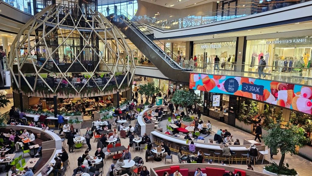 Some Russians are spending like no tomorrow with 'considerable' overheating in the economy