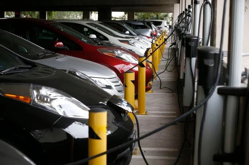 You can get a great deal on an EV right now — if you know where to look