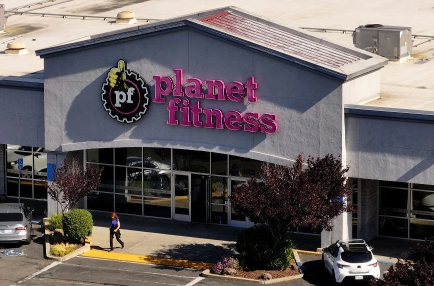 Planet Fitness is ditching the $10 membership it has had for 26 years, and hiking basic prices by 50%