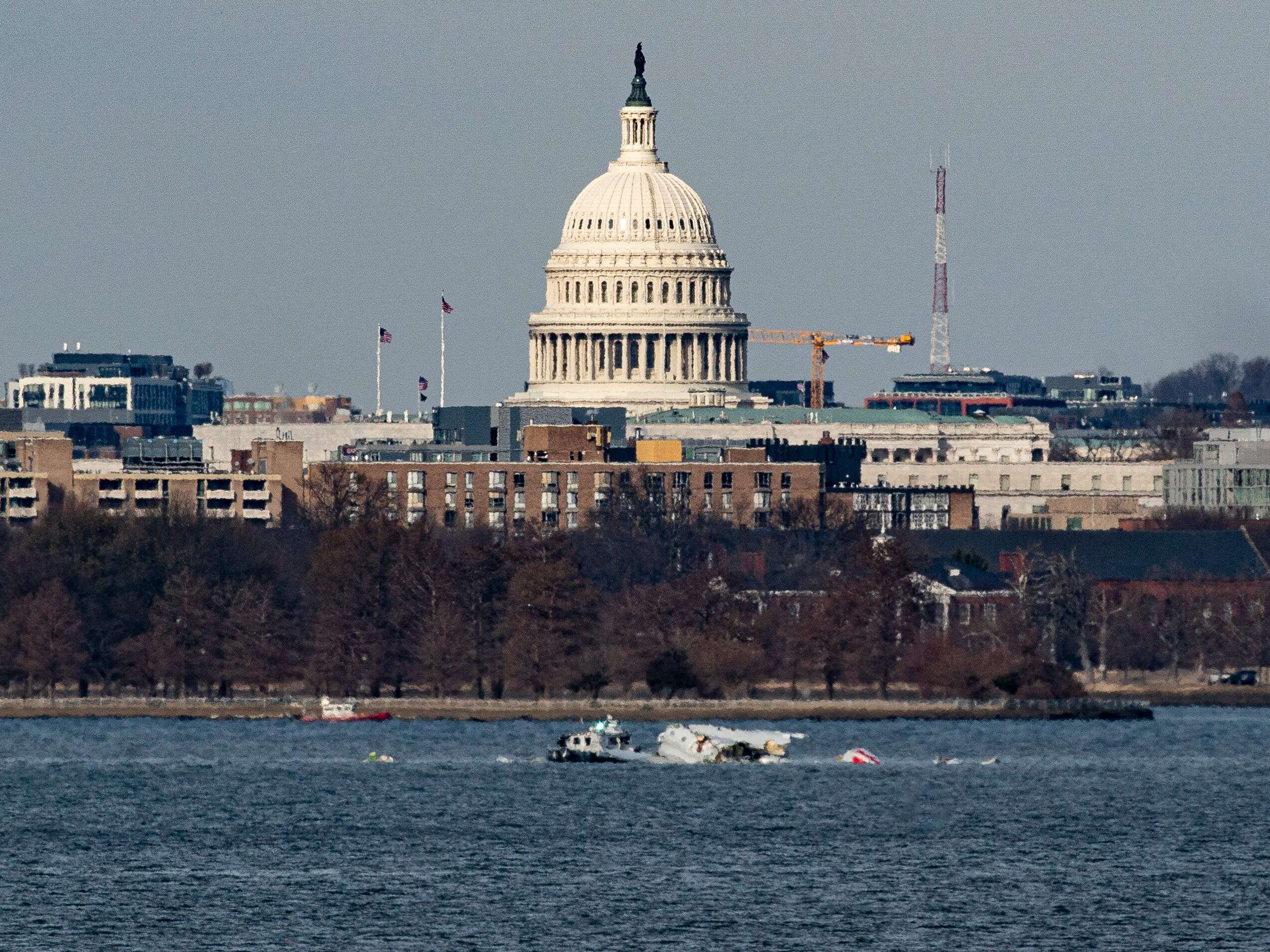 Washington, DC, plane crash thrusts high-stakes role of air traffic control into the spotlight 