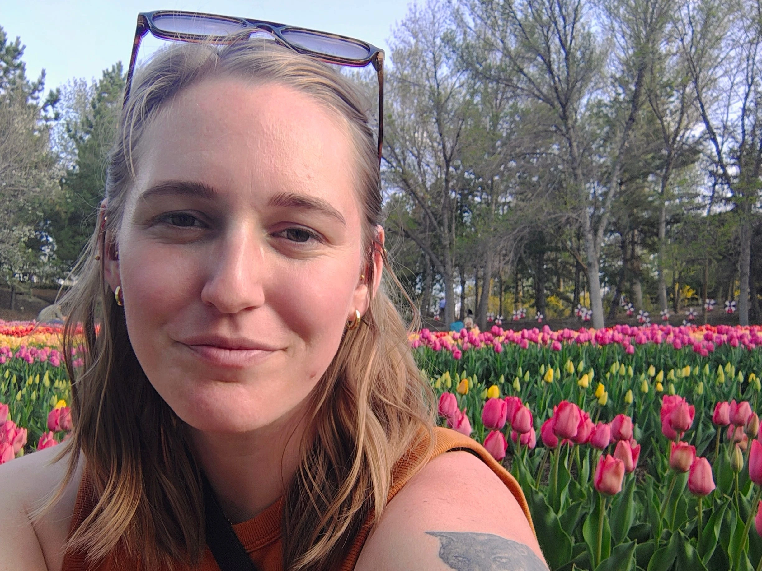 I went $141,000 into debt after becoming a stay-at-home mom. These side hustles are helping me pay it off before I turn 30.