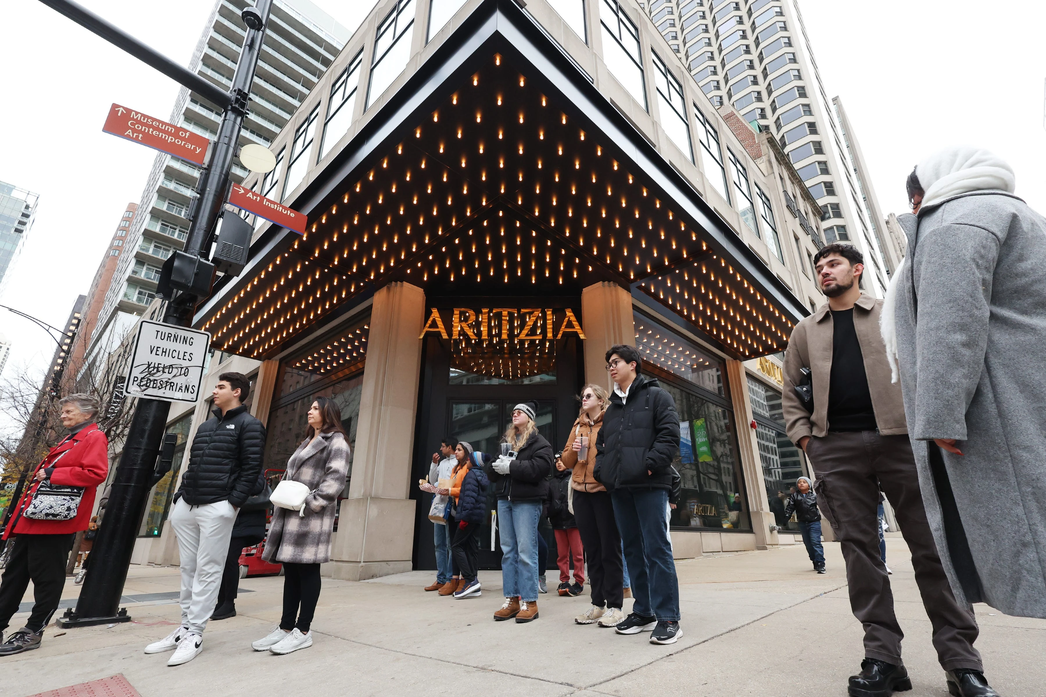 Aritzia is having a breakout year — here's why the women's fashion boutique is on a growth spurt
