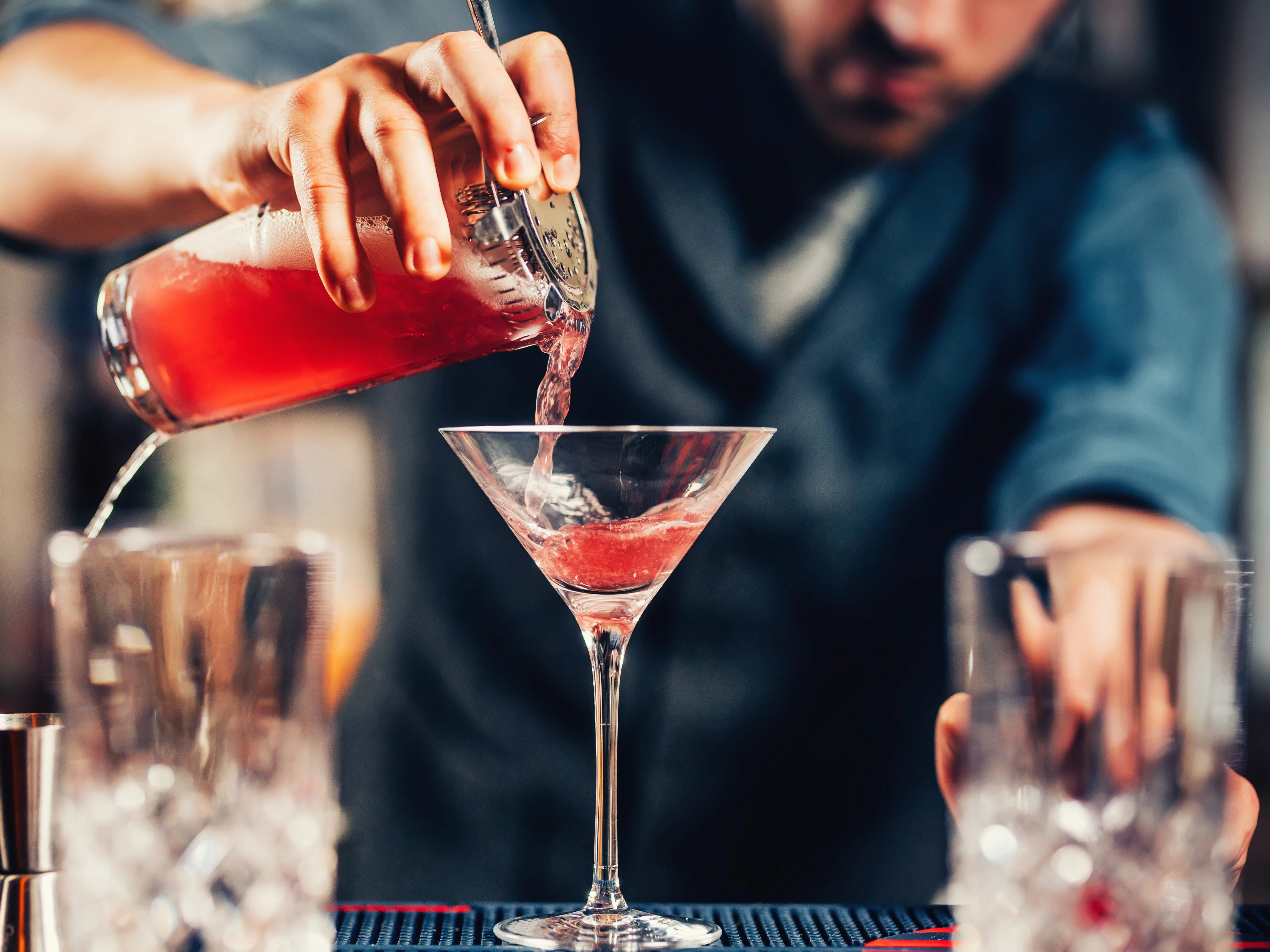 7 cocktails that will be everywhere this summer, according to bartenders and mixologists