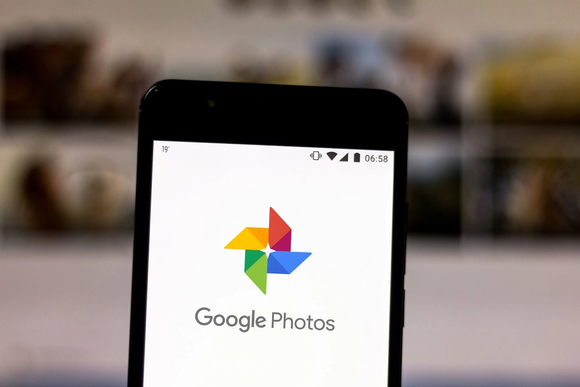 Google Photos: How to access, find, download, or delete pictures in Google's photo storage app