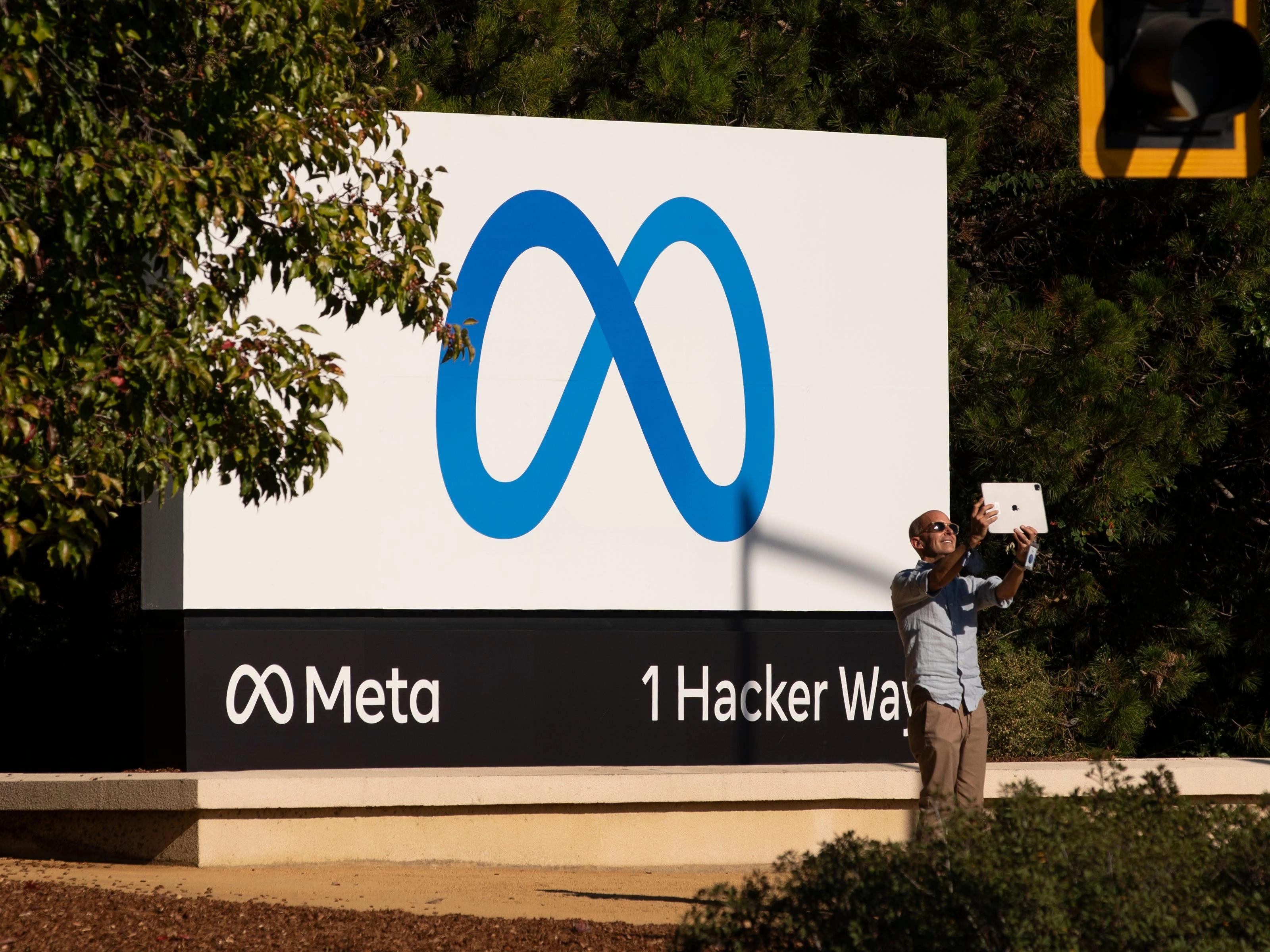 Meta salaries: See how much AI engineers, researchers, and more at the tech giant get paid
