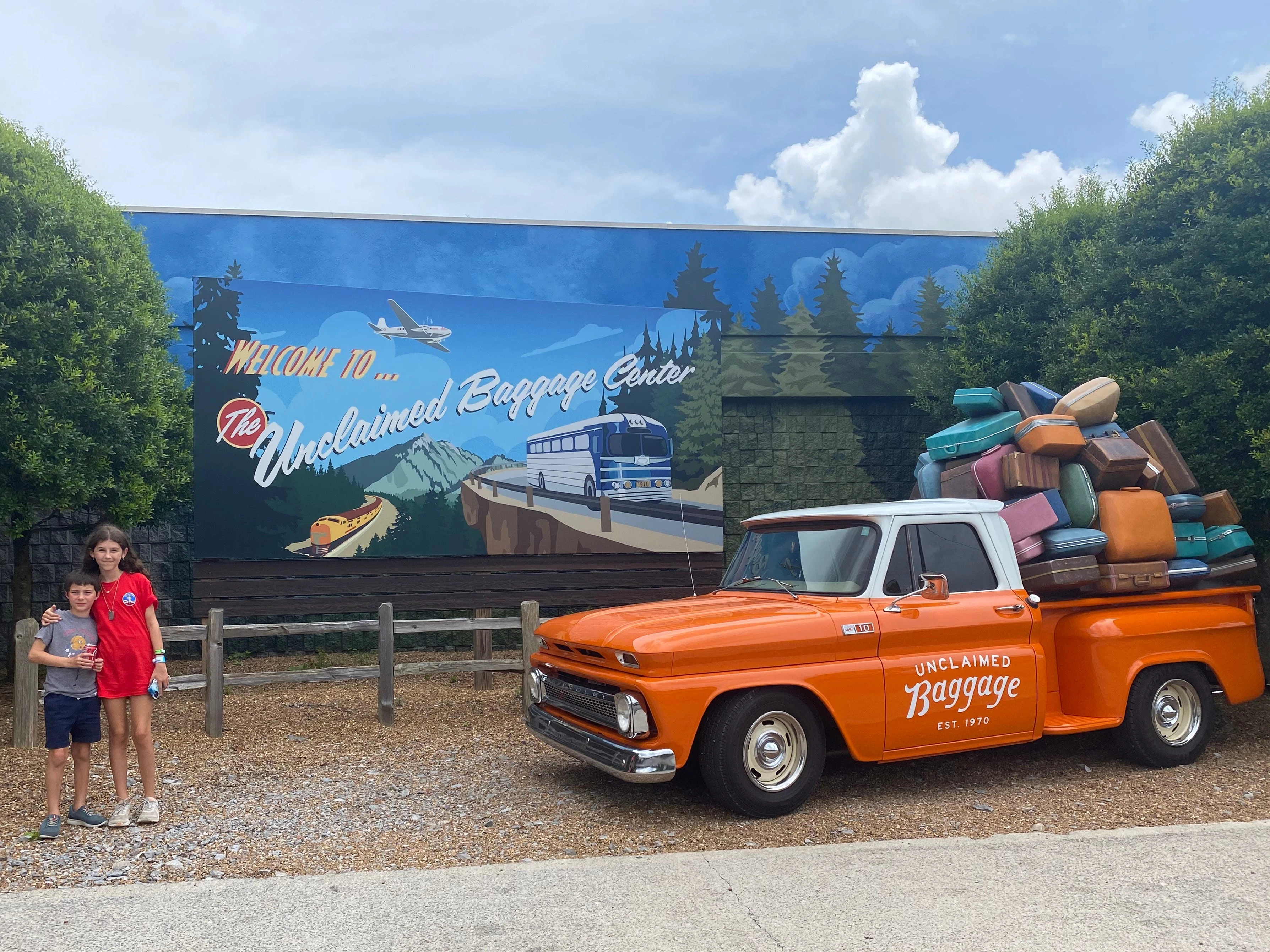 My family of 6 loves road trips. Here's how we keep them fun for everyone.