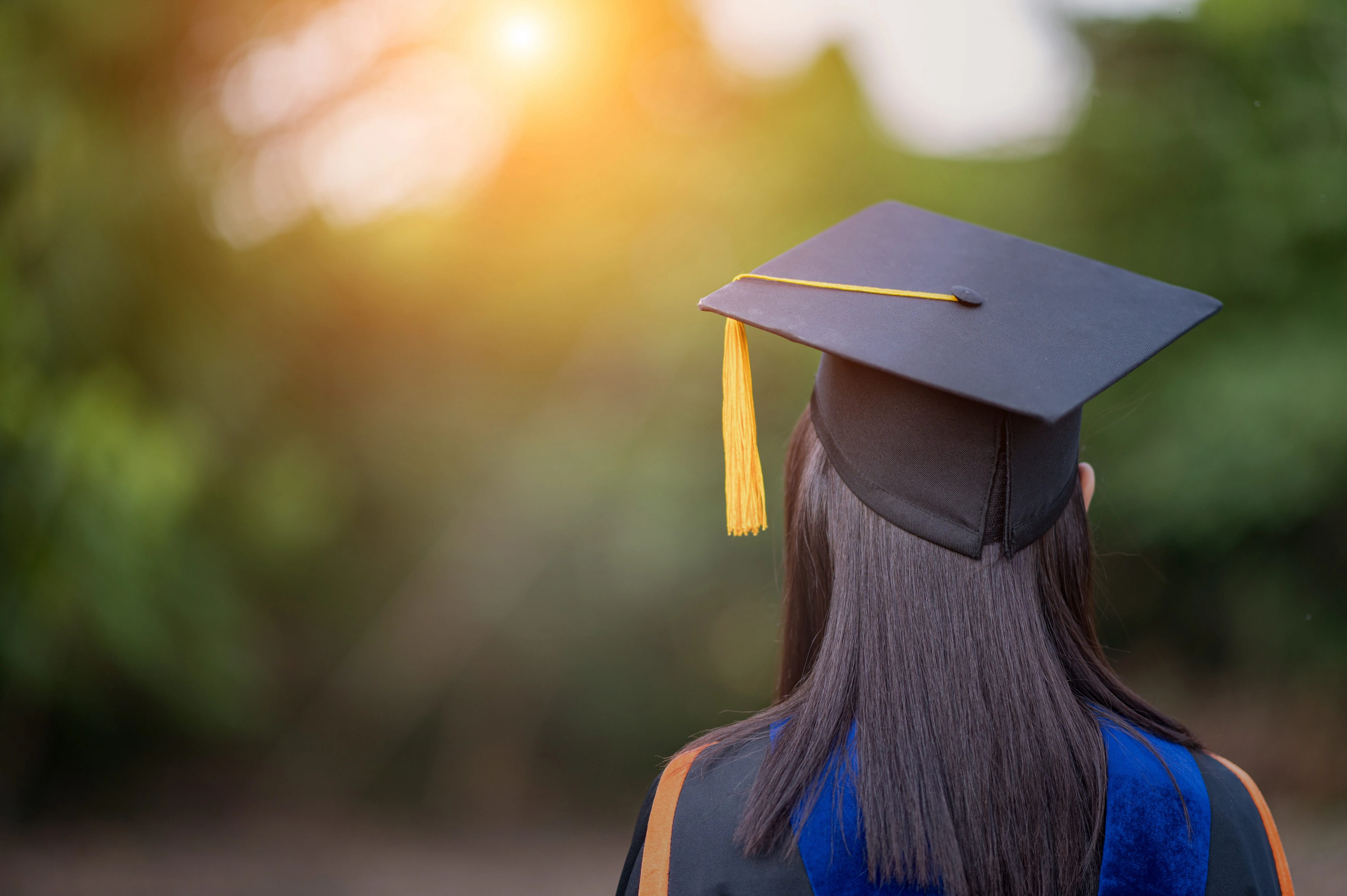 More student-loan borrowers are falling behind on payments — and their paychecks are at risk