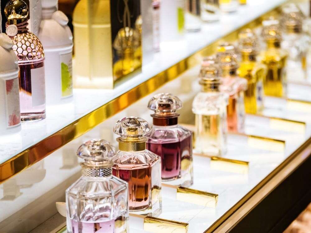 I'm a professional perfumer. Here are 5 scents I think everyone should add to their collection right now.