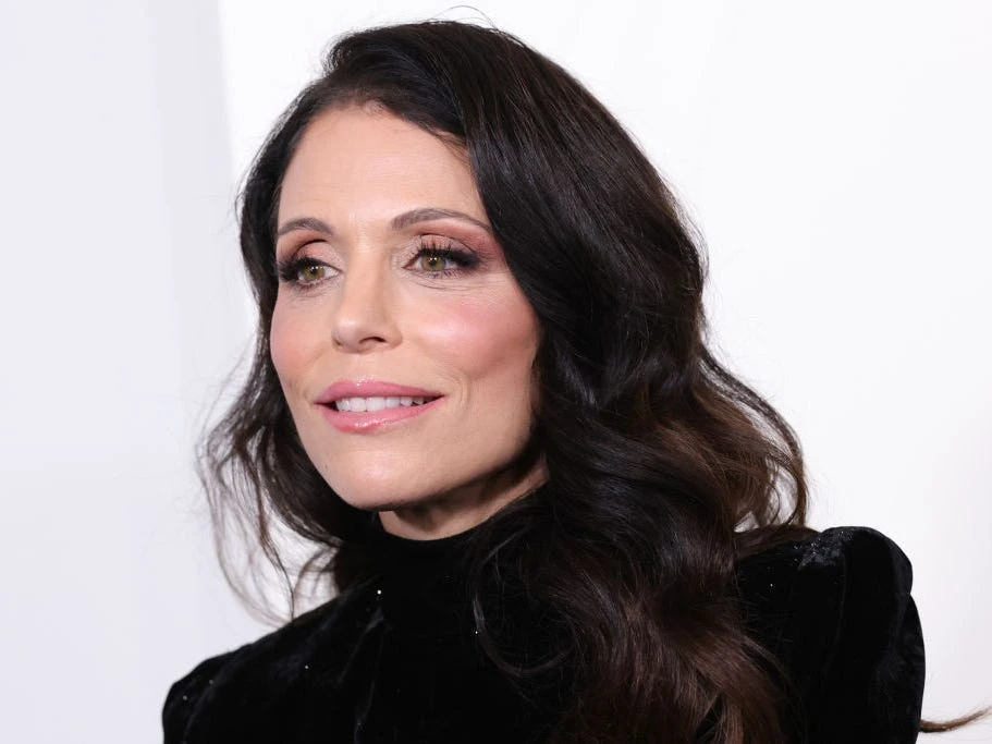 Bethenny Frankel said red flags become 'fire engine-red' during divorce. Here are her biggest ones to watch out for when you start dating. 