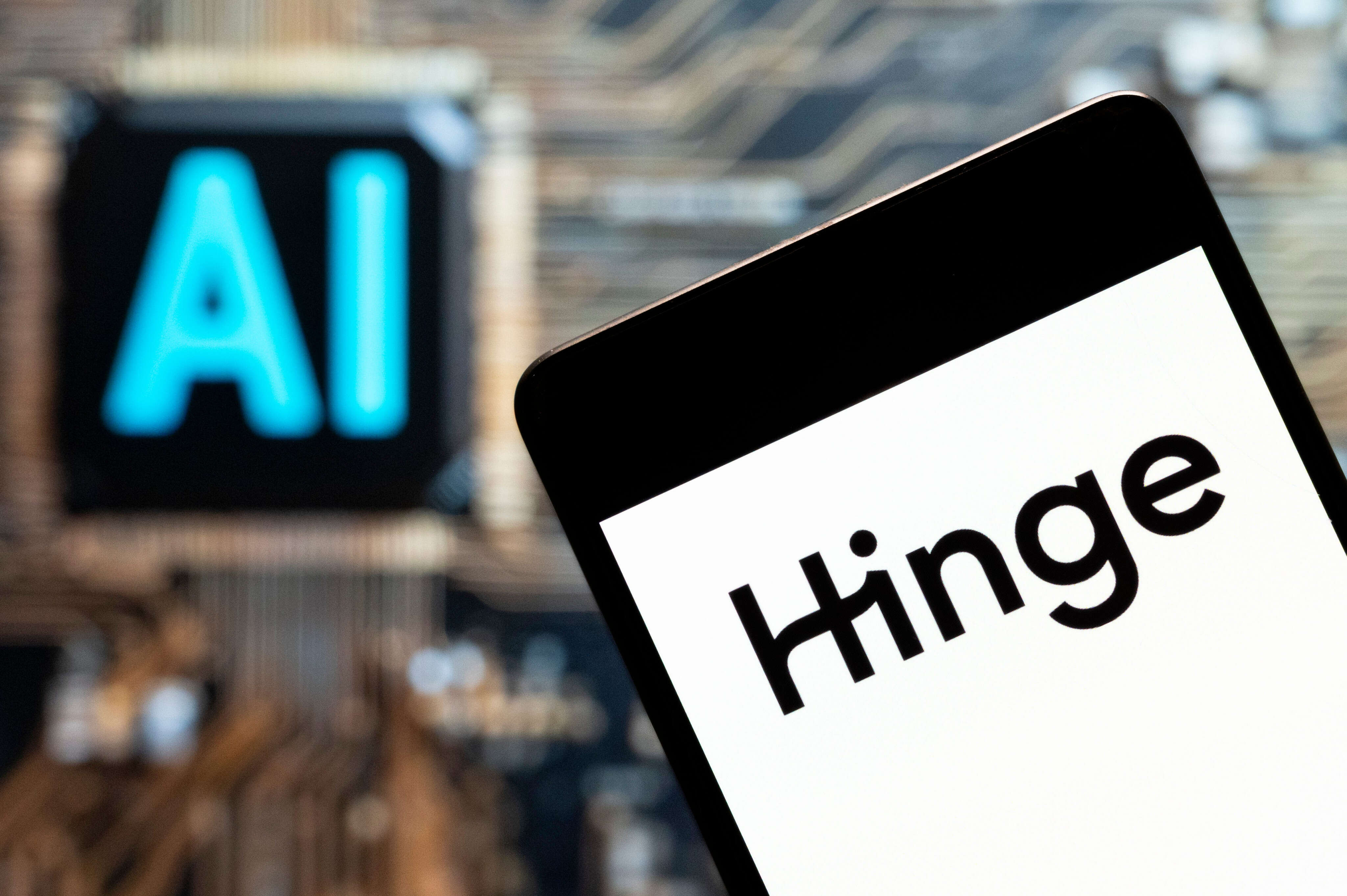 Hinge CEO says dating isn't something people should delegate to AI