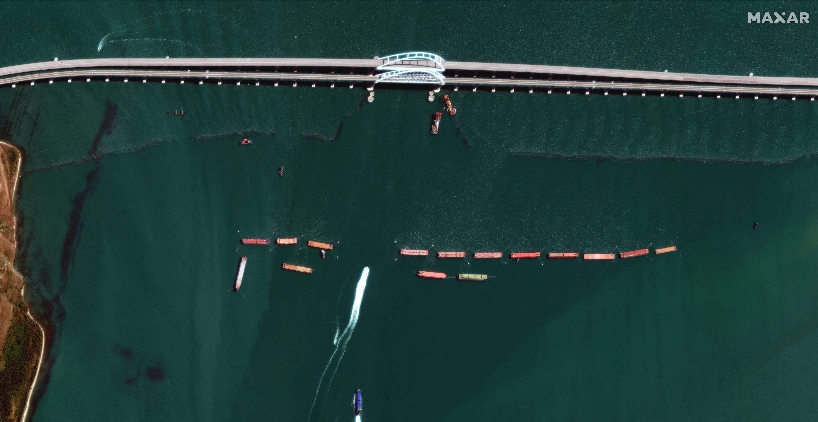 Satellite images show Russia's putting ships in the path of Ukraine's naval drones to protect Putin's prize, but it's likely not enough