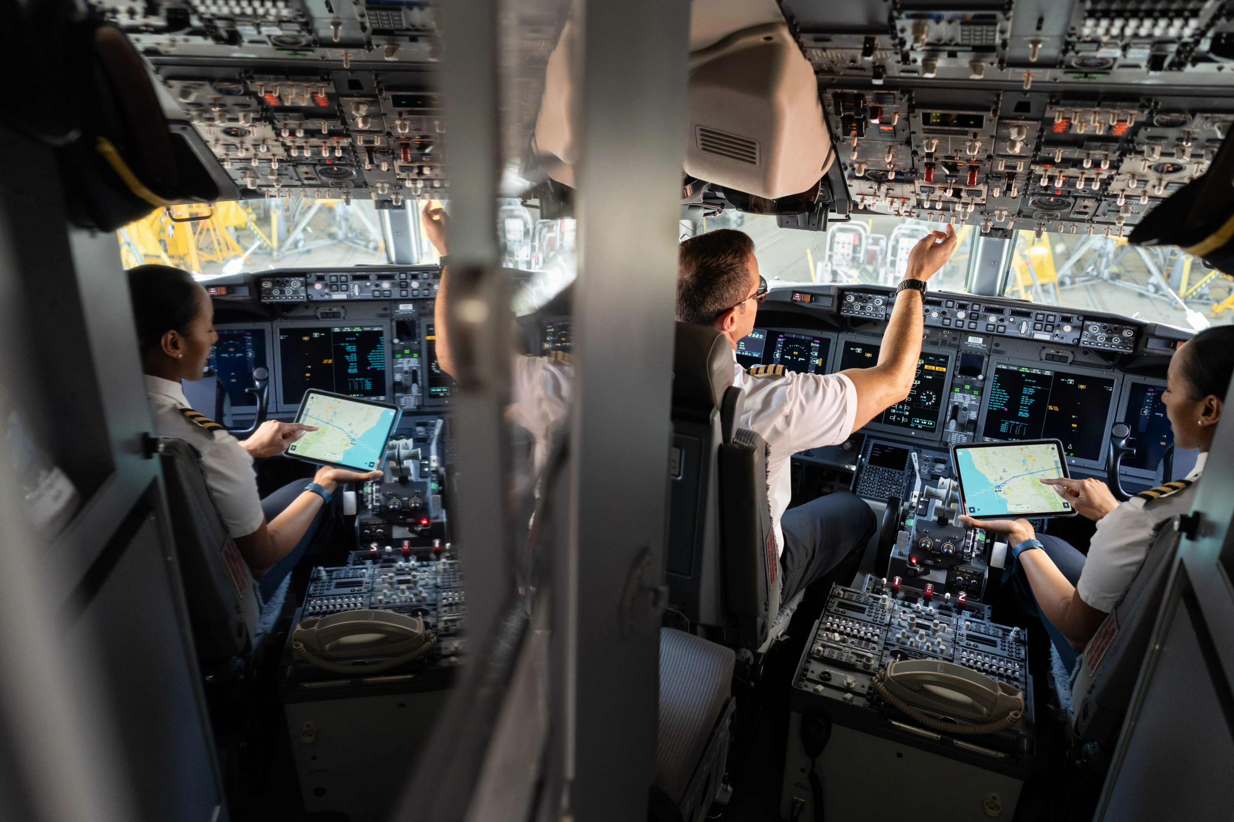 Pilots and airlines are using AI tools to better time the seatbelt sign