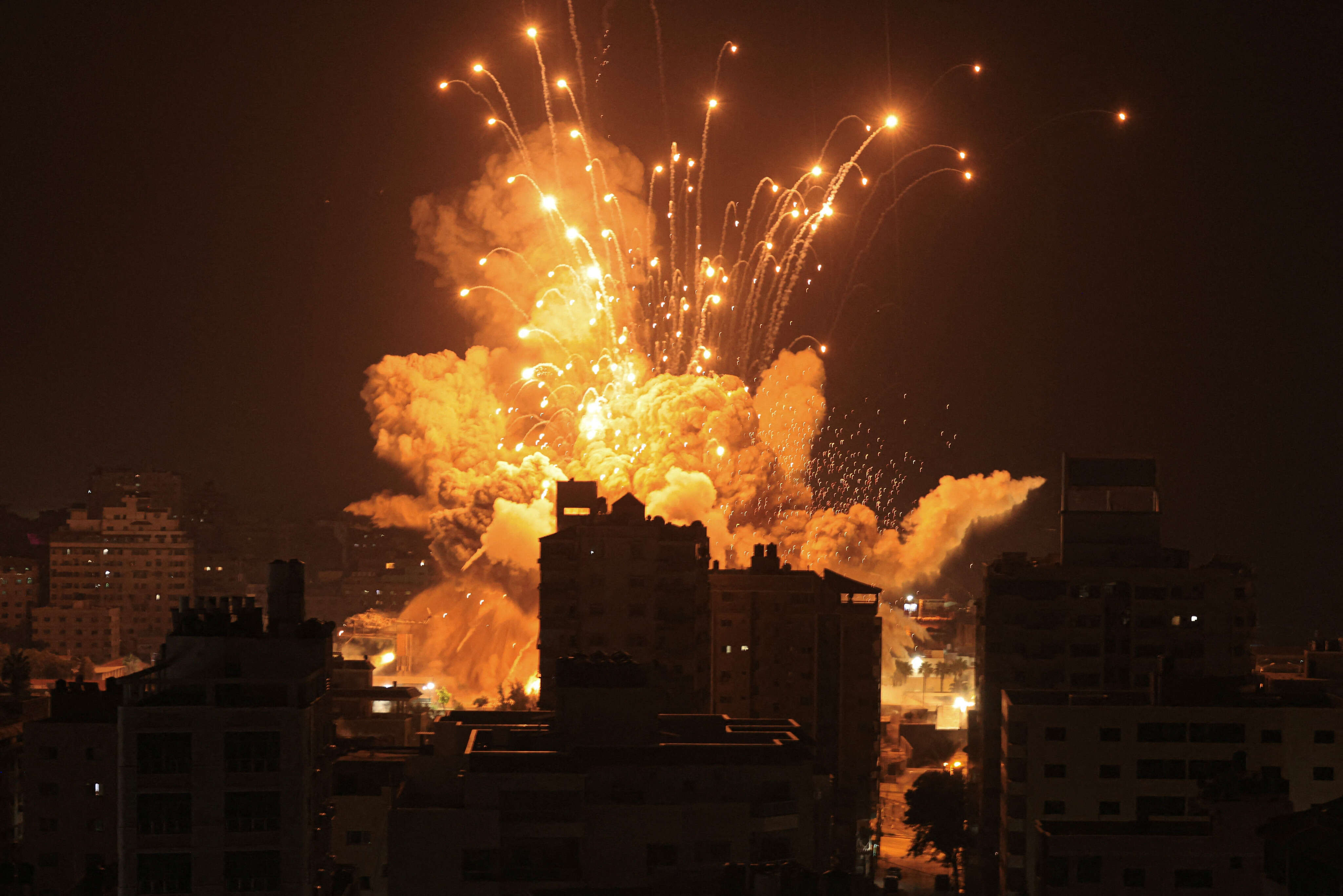 Intel says Israel has been dropping thousands of 'dumb' bombs on Gaza. It hasn't exactly been hiding their use.