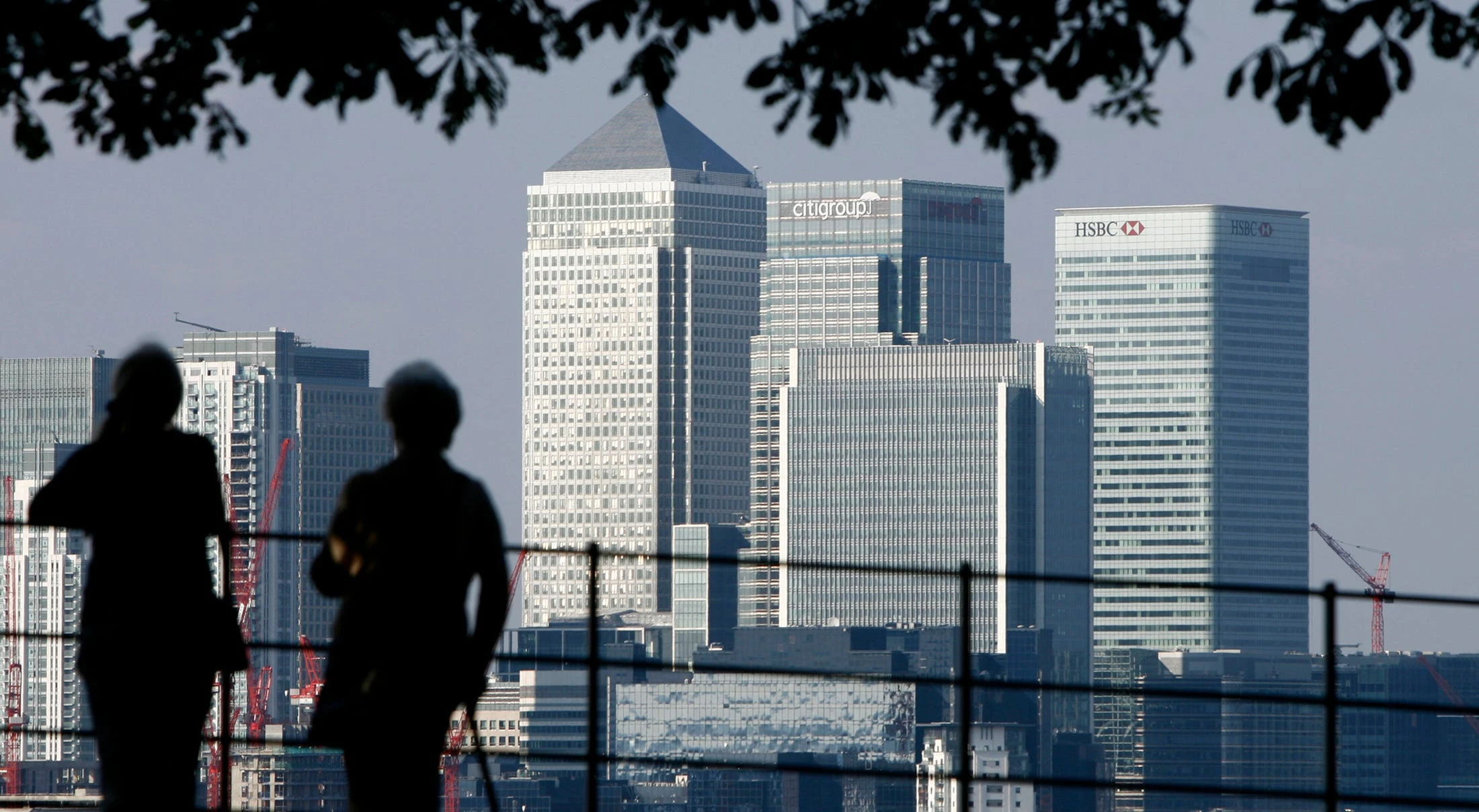 The UK reportedly plans to woo the ultra-rich back with a new 'golden visa.' Analysts say the damage may already be done.