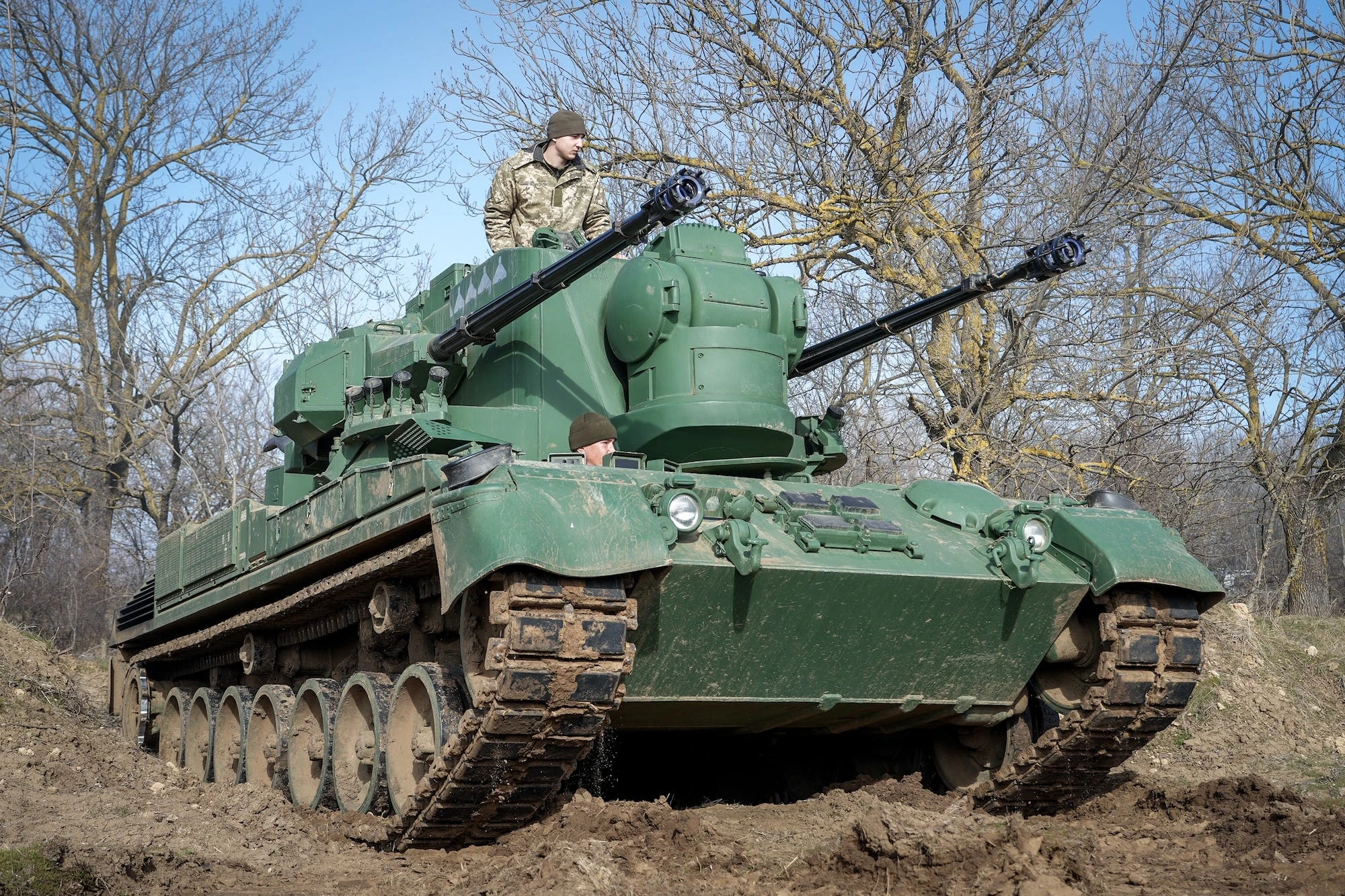 Cannons and machine guns are being tested as drone-killers in 2 wars 