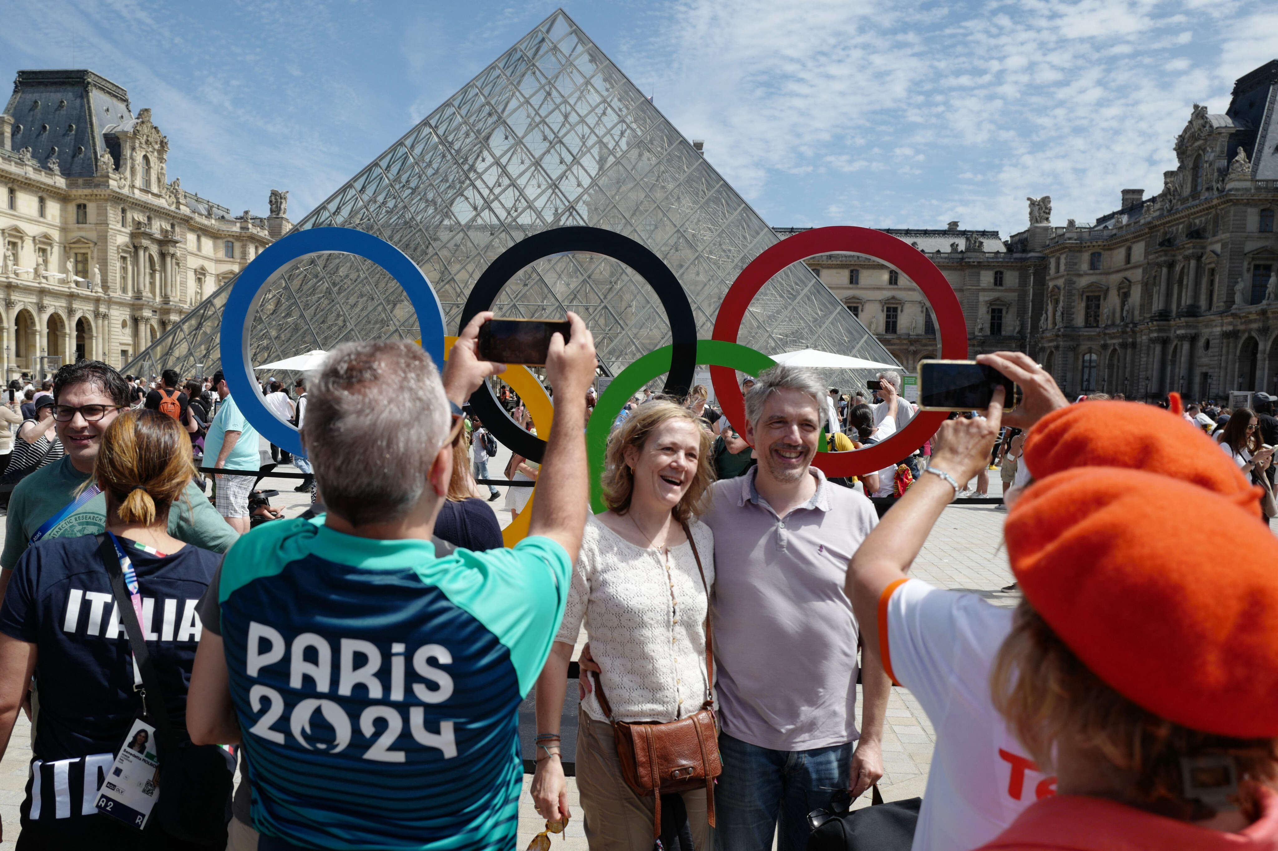 Photos show how the Olympics affected tourism in Paris