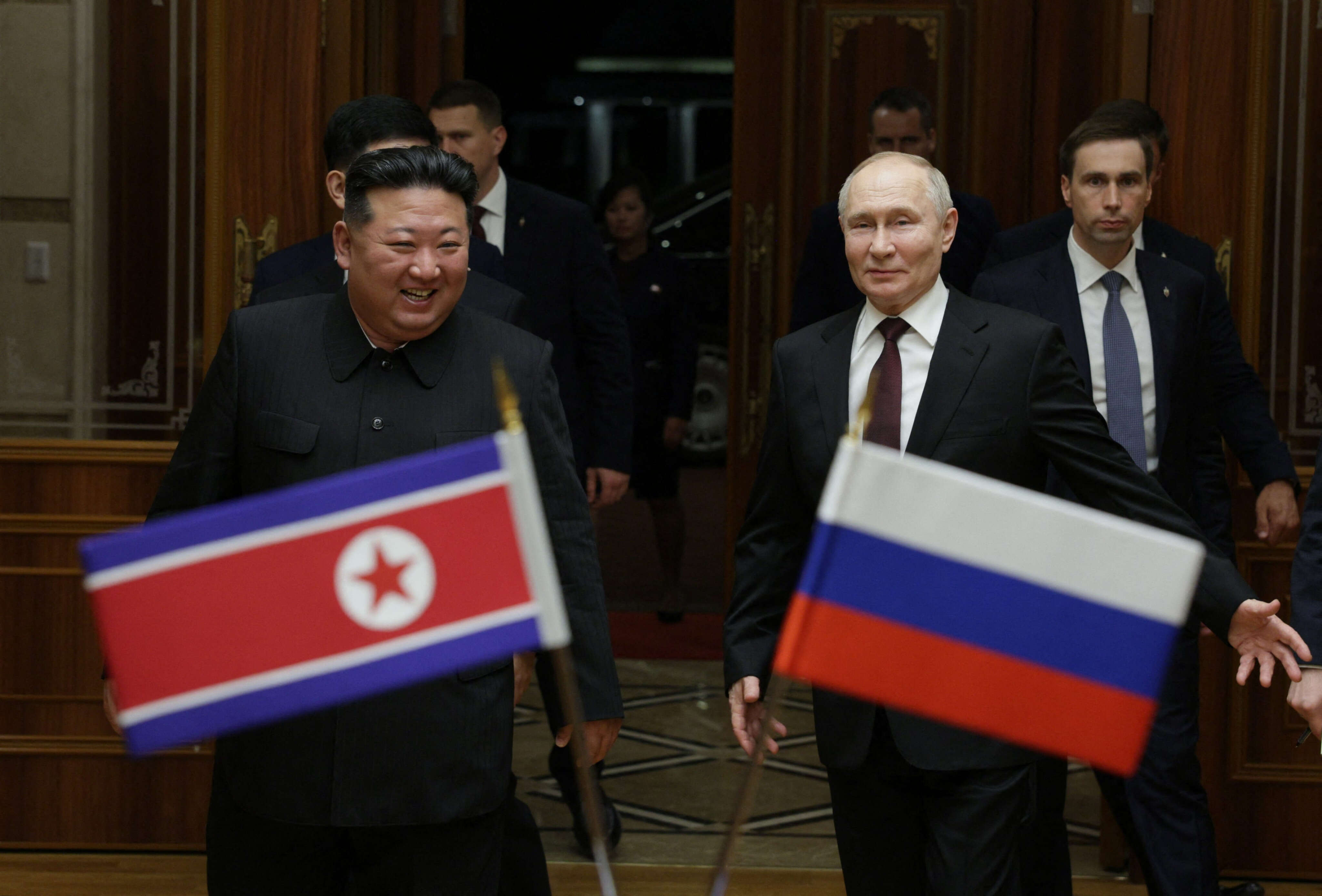 Putin and Kim Jong Un are getting alarmingly close, and it's put US ally South Korea in a predicament