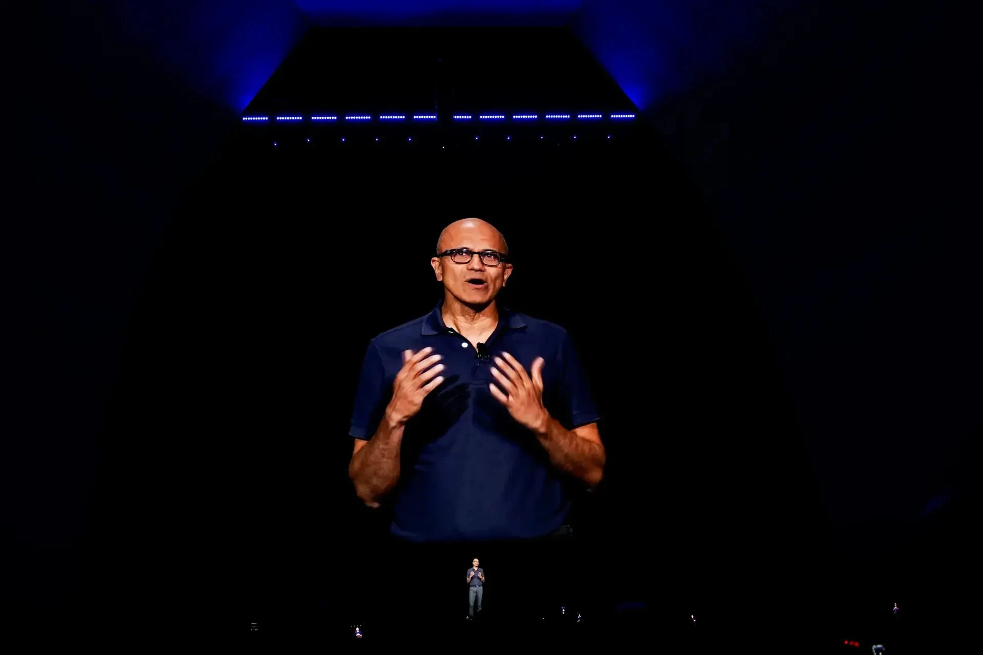 Microsoft mulls more job cuts, this time focused on managers and non-coders, not just low-performers, sources say