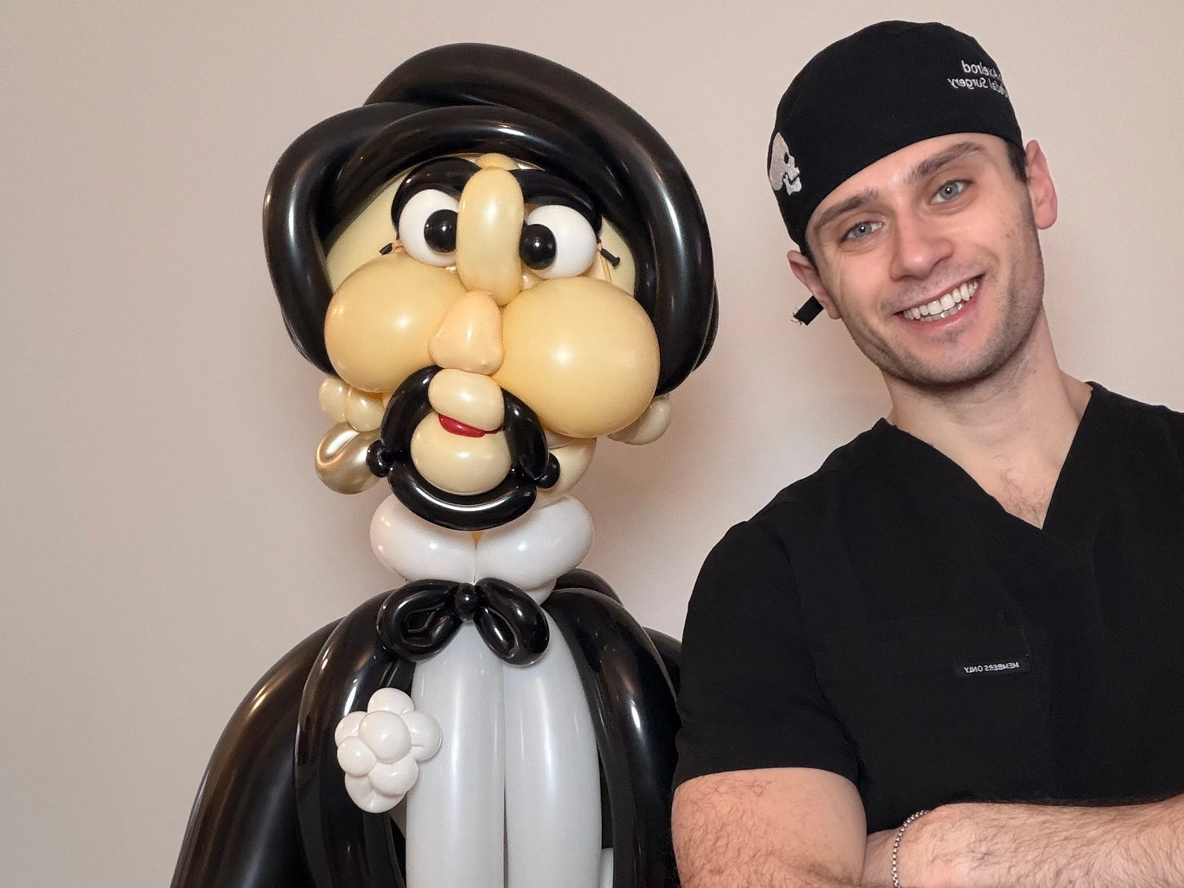 I have $400,000 in med school debt. I'm doing balloon art to pay it down.