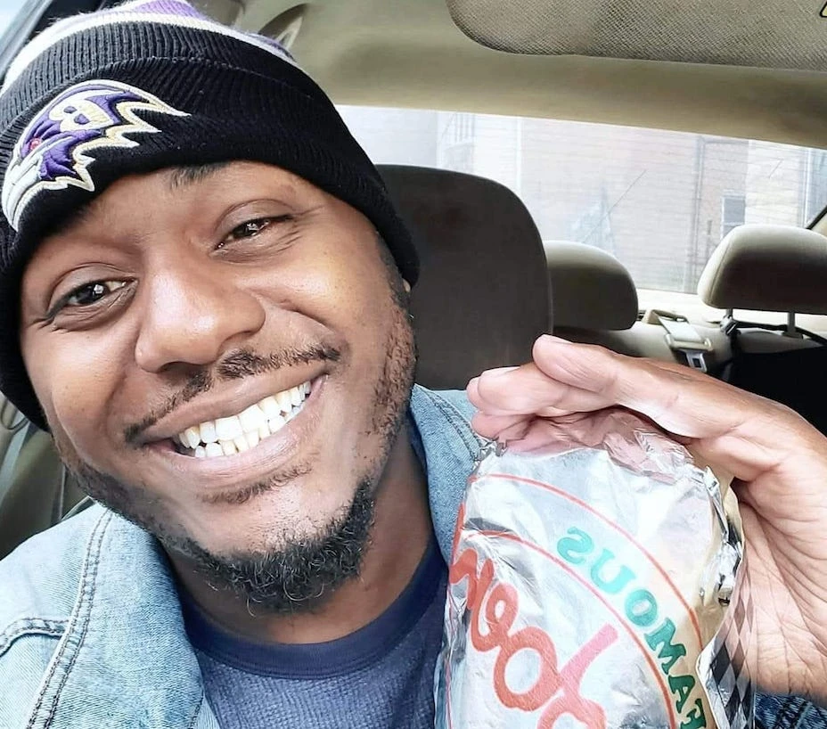 I've done gig work in all 50 states. Here's how I use apps like Lyft and DoorDash to support my love of travel and food.