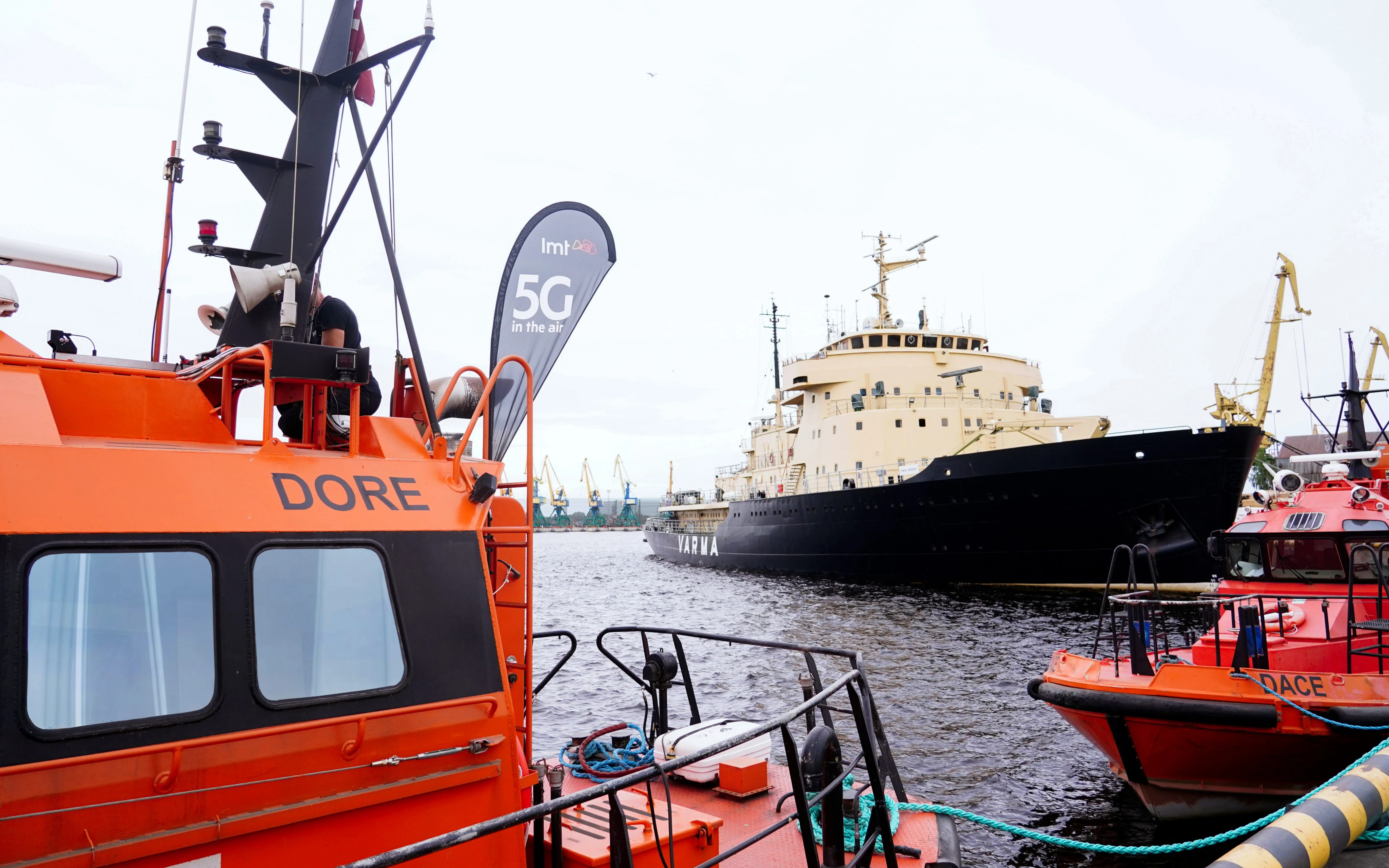 A busy port's new 5G network can help cargo ships 100 miles away stay connected to the mainland