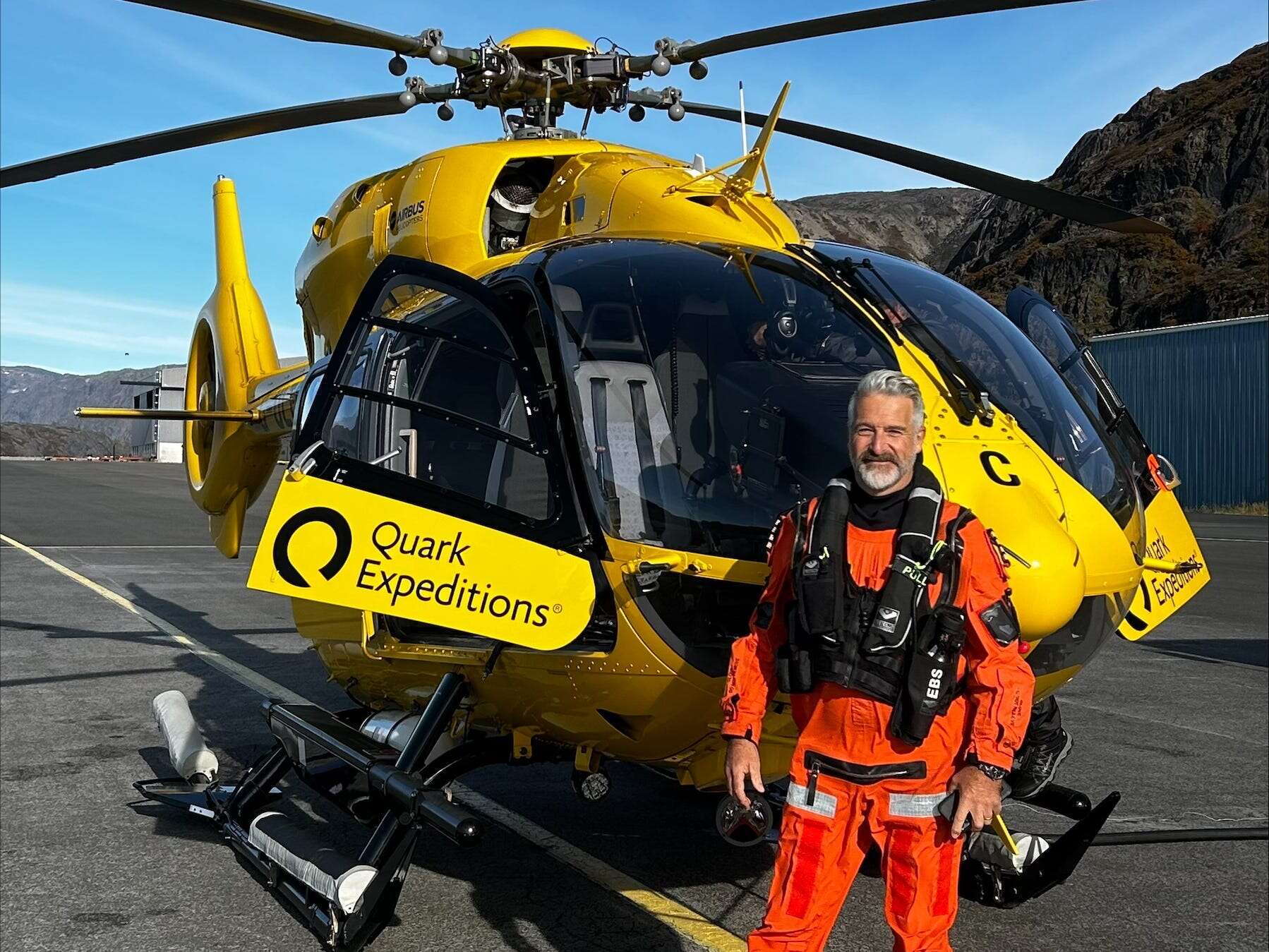 Here's what it's like being a helicopter pilot in Antarctica. Deep-pocketed tourists pay up to $26K for the experience.