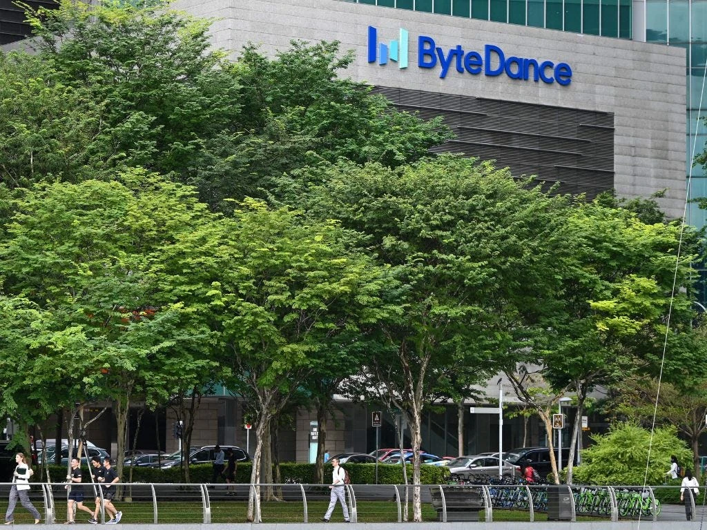 TikTok's parent company just had a crazy case of food poisoning in Singapore that left their whole office smelling like vomit