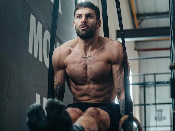 Adam Collard from 'Love Island' lost fat and got swole 11 years ago. 3 things helped him build muscle.