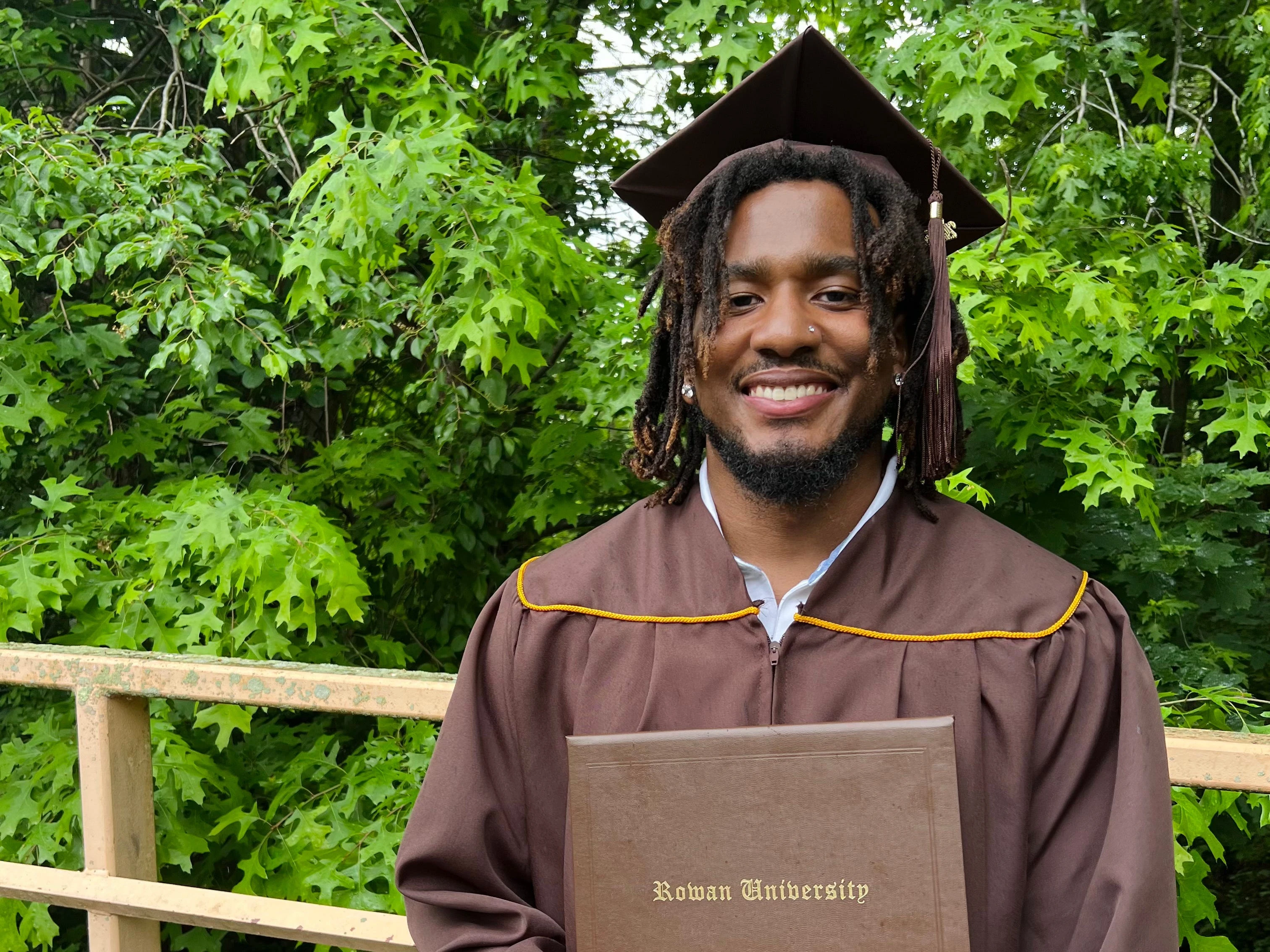 A recent Gen Z grad with $25,000 in student debt says his job search has made him accept he may never work in his dream field: 'I know that life isn't fair'