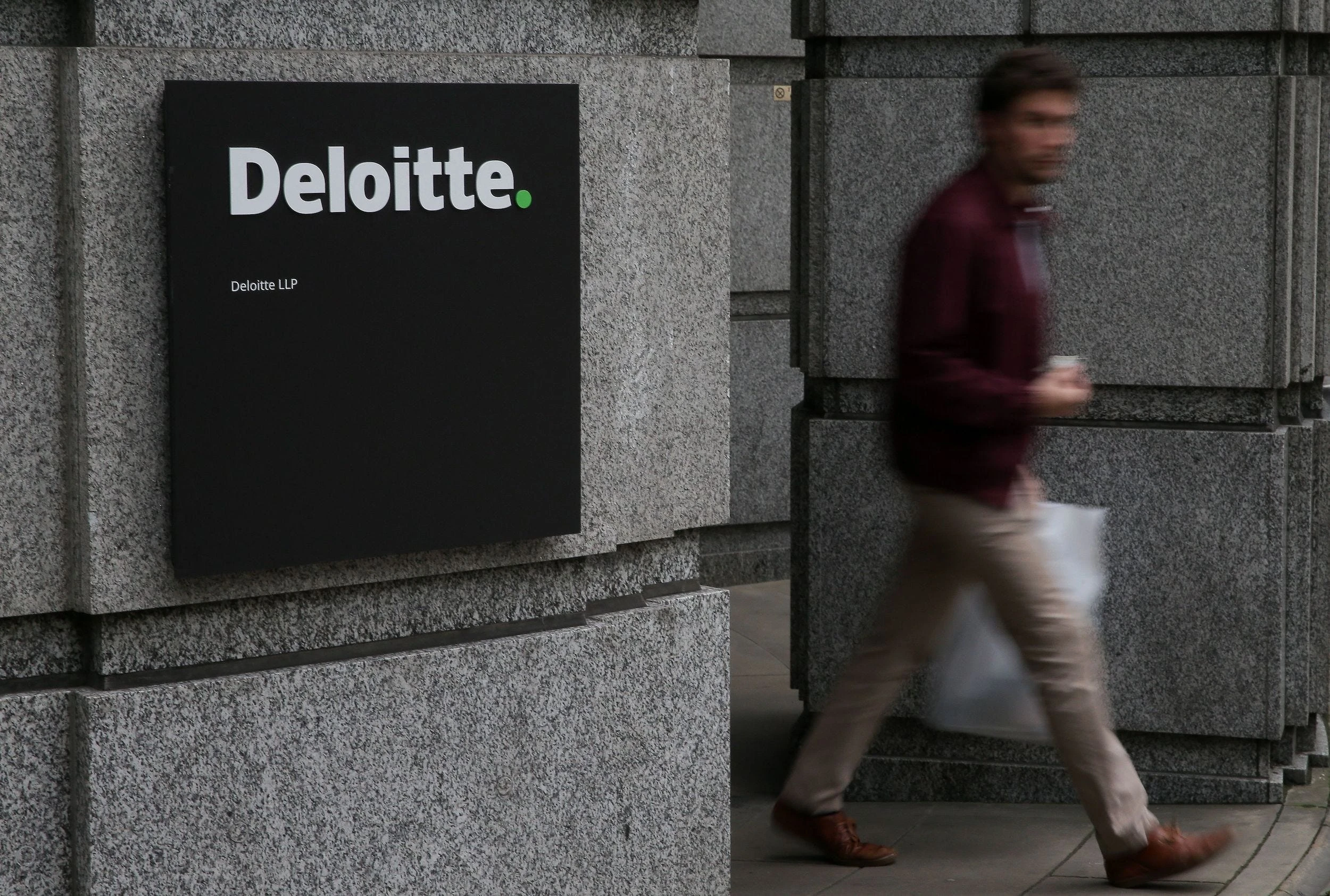 Consulting firms face a talent 'exodus' as senior leaders seek more influence and a faster pace