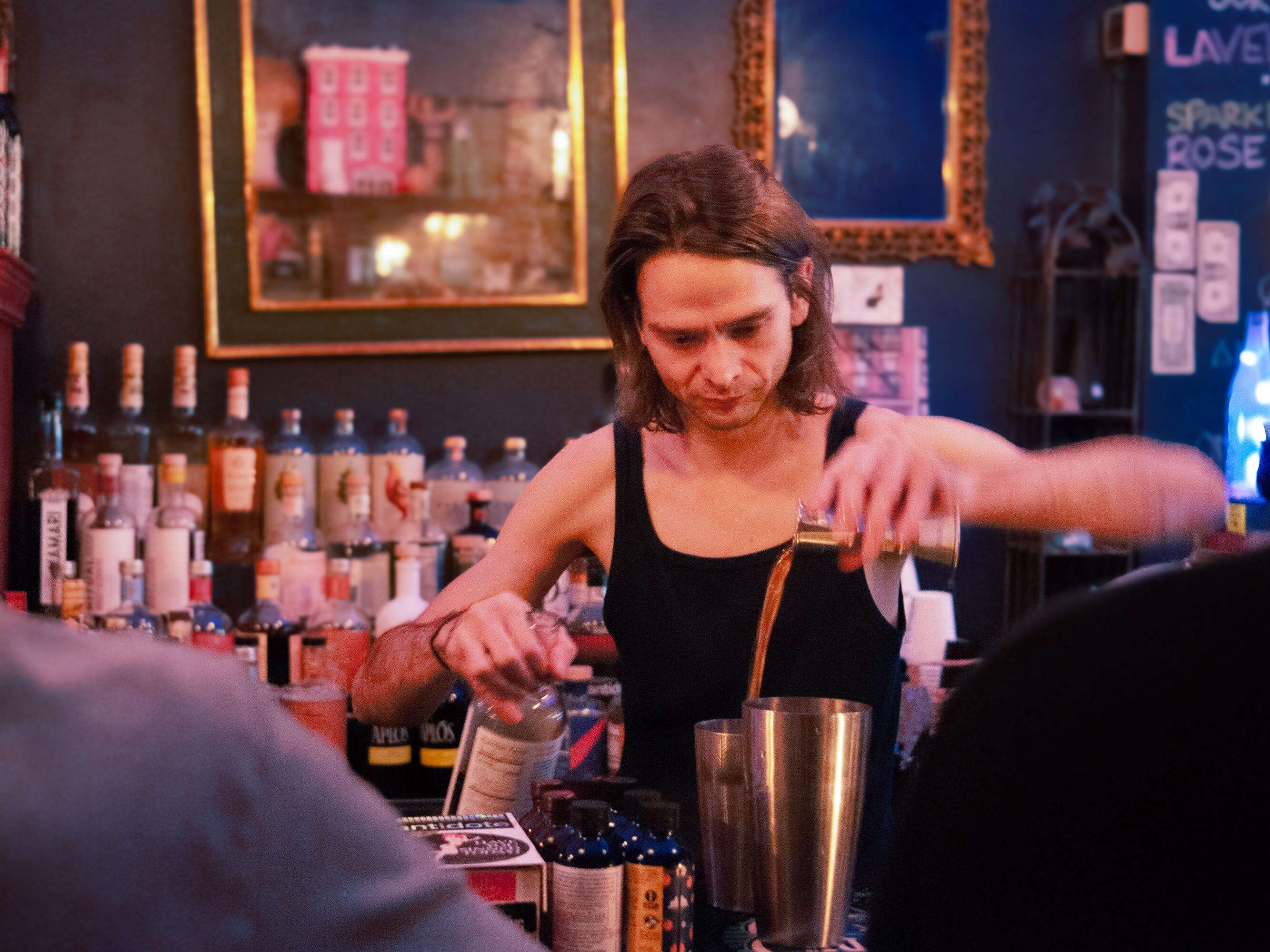 A sober bar manager says every bar will have to serve non-alcoholic options to remain competitive. Here's how he keeps things fun.