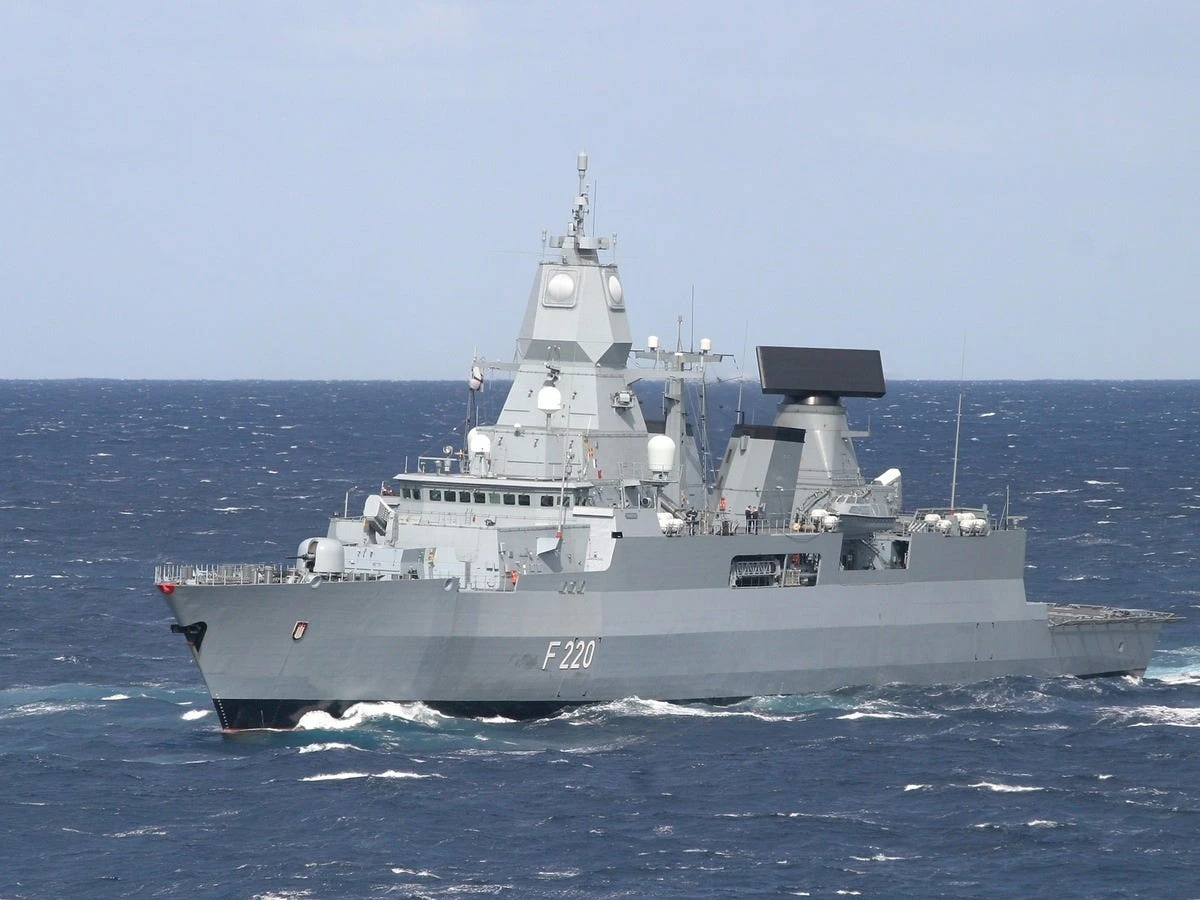 Russian military aircraft fly close to NATO warships all the time, top commander says