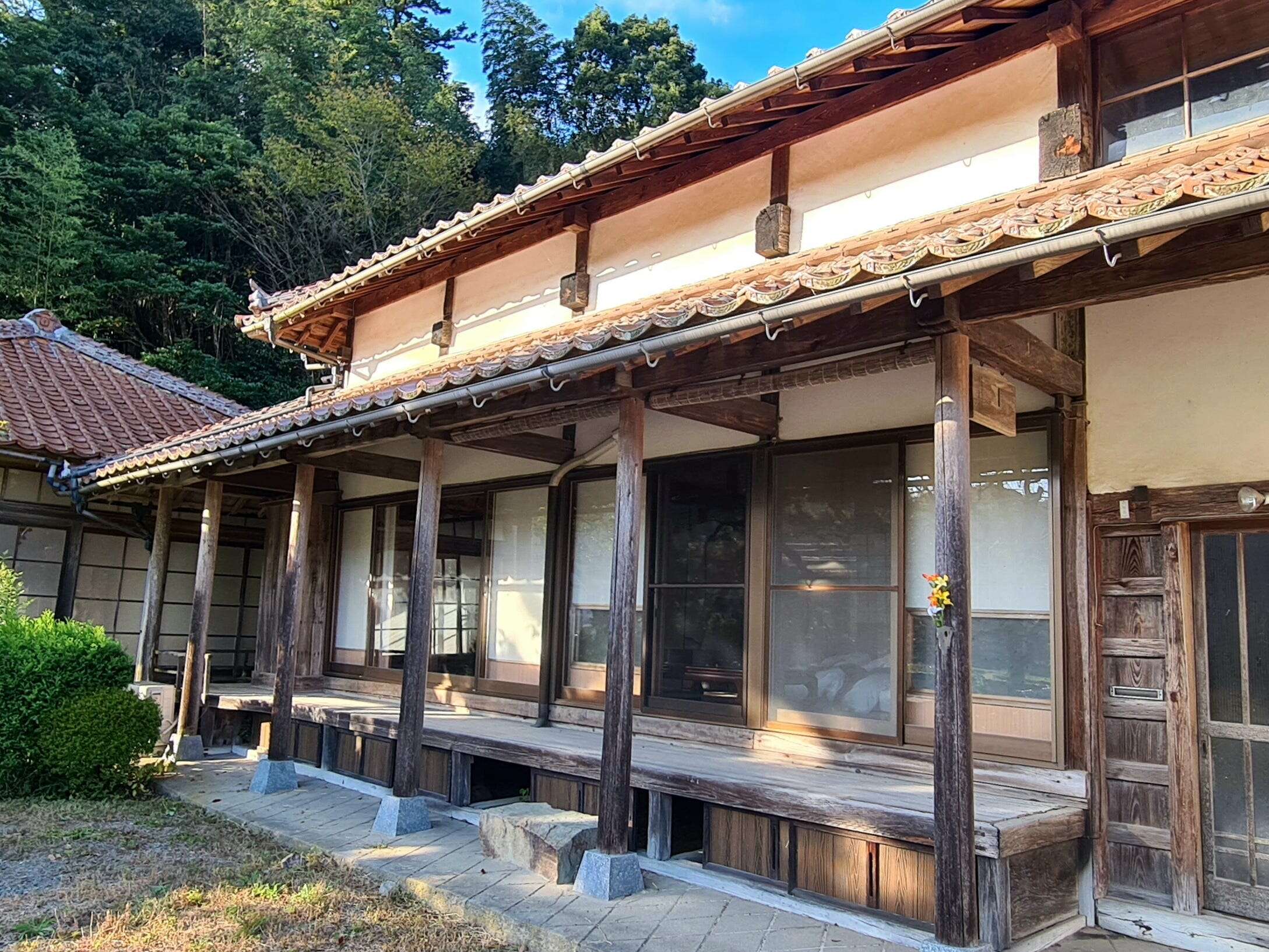 A Gen X couple bought an abandoned house in Japan for $23,000. They're restoring it as part of their retirement plan.