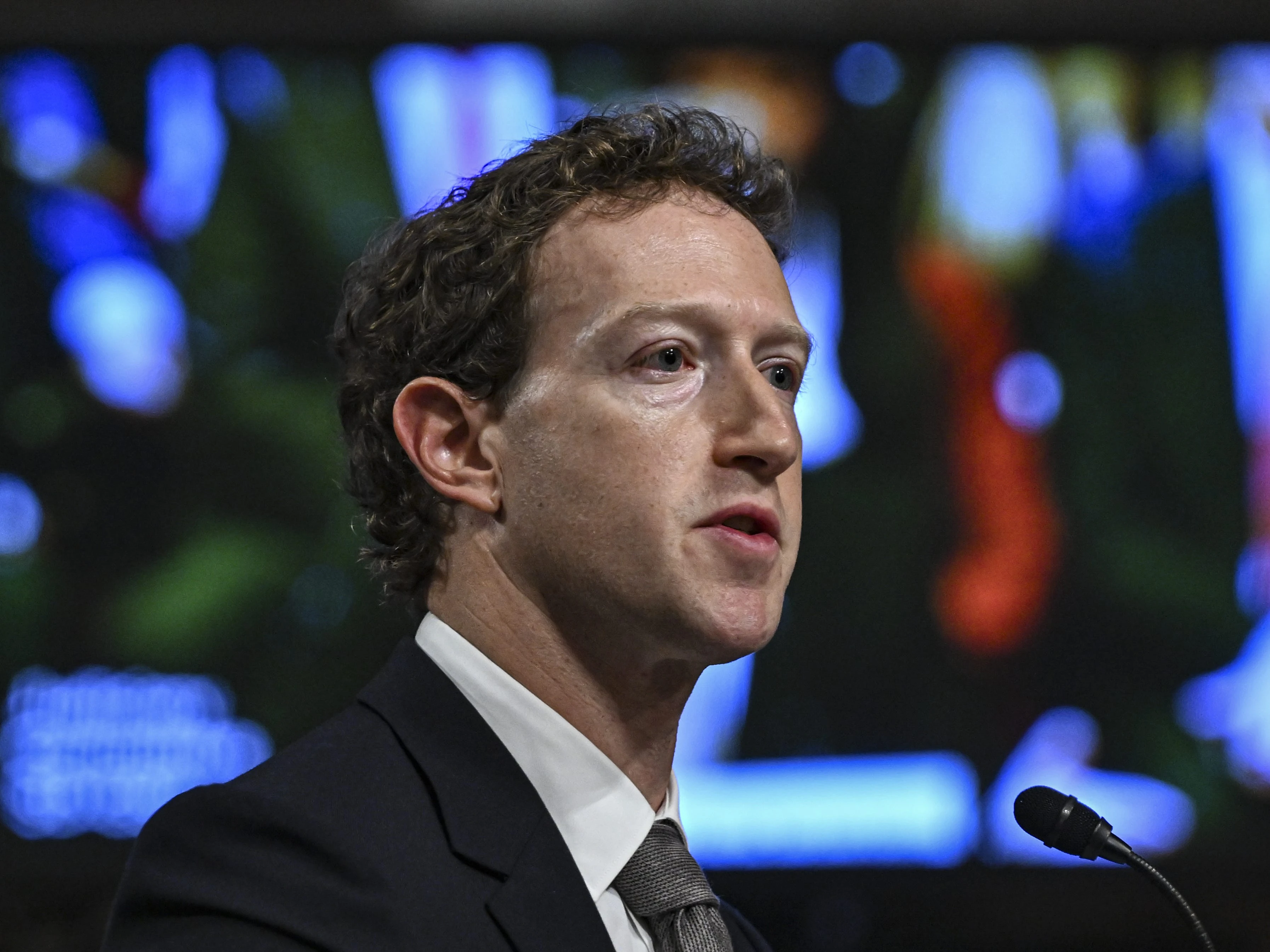 Meta's finance chief says Mark Zuckerberg is 'world-class' at giving feedback