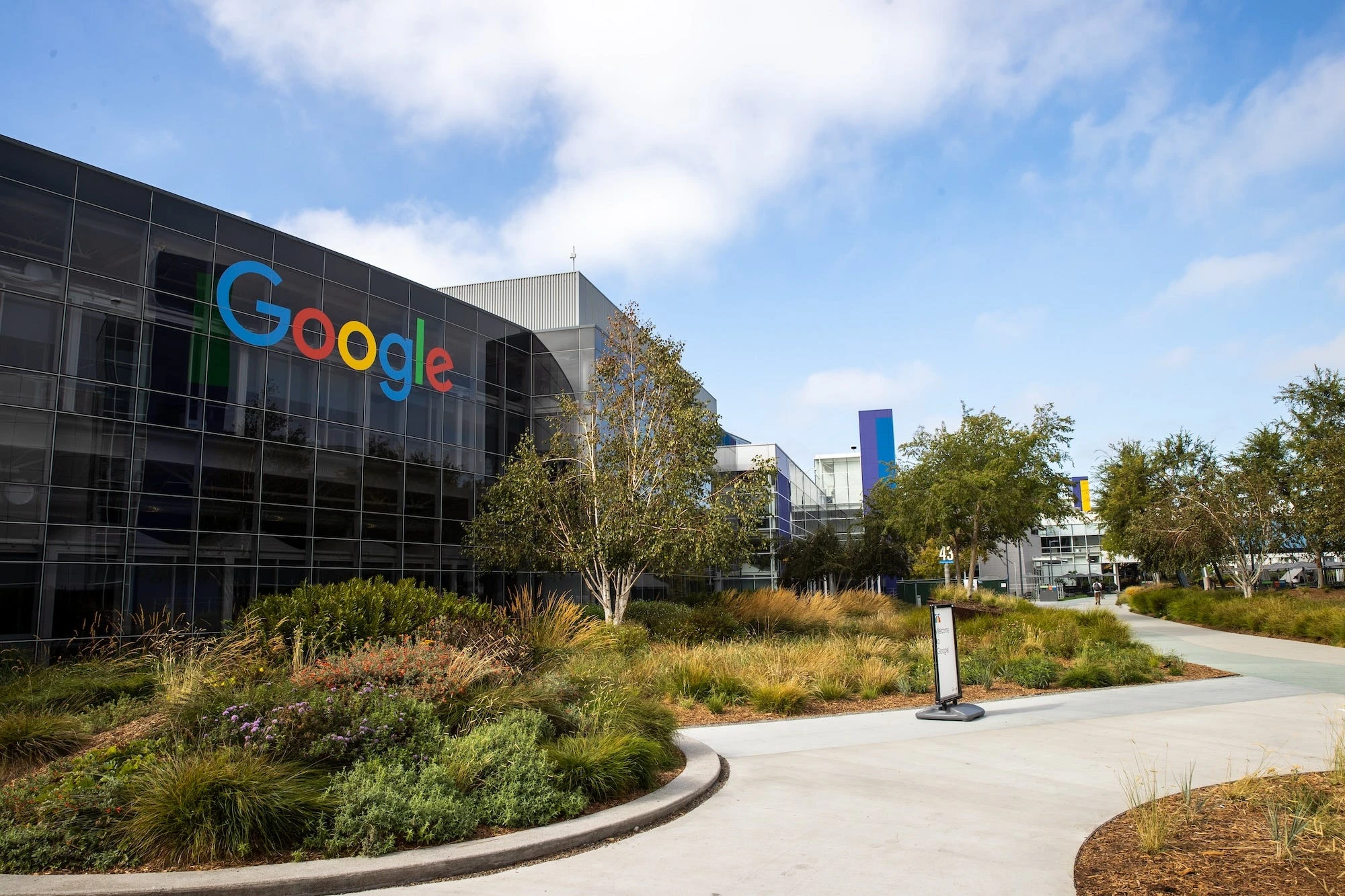 Google: Tech giant's leadership and financial history, products, legal troubles, career opportunities, and more
