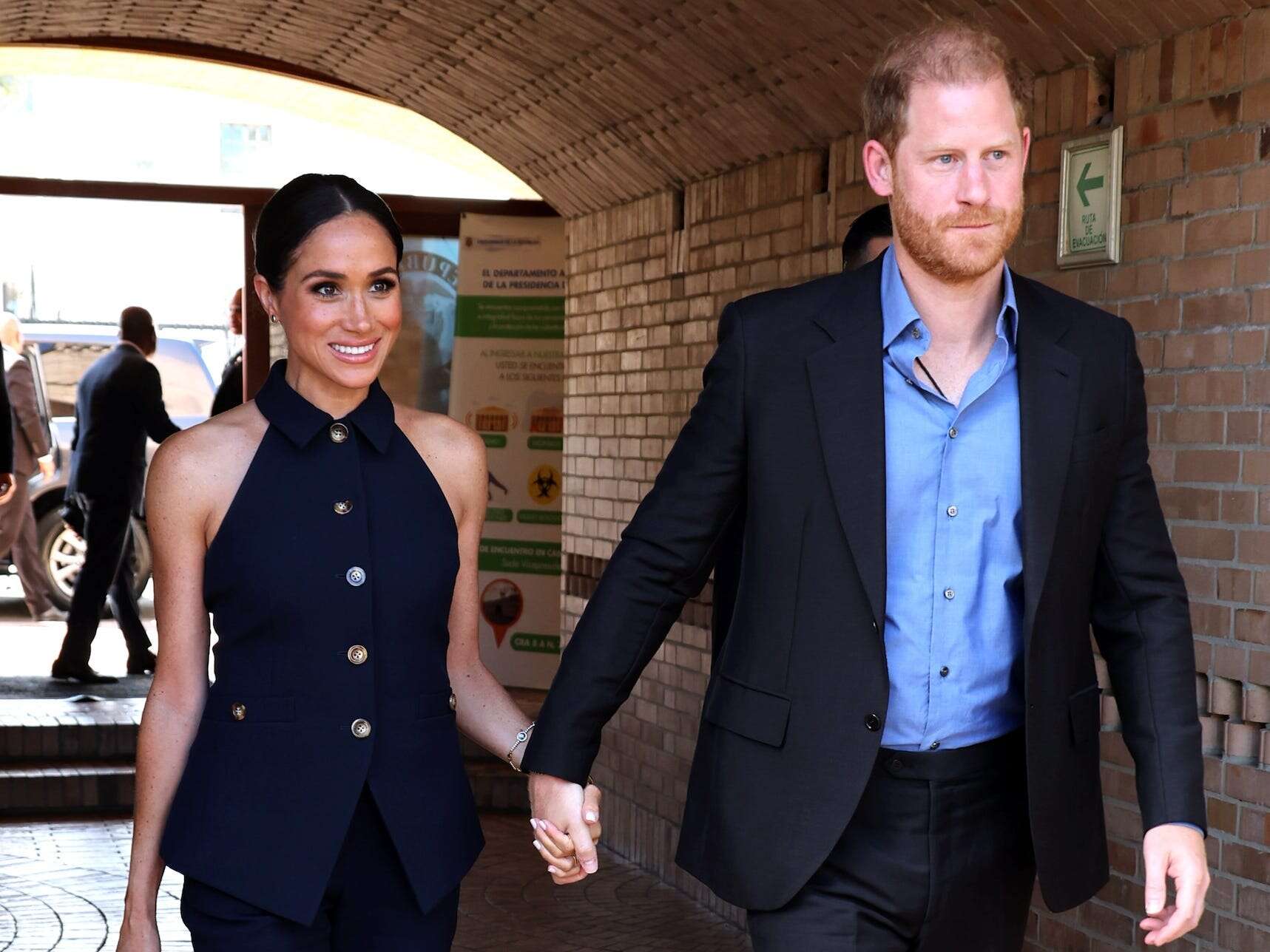 Meghan Markle and Prince Harry's management style is under scrutiny again. PR experts share 2 steps they should take to change the conversation.