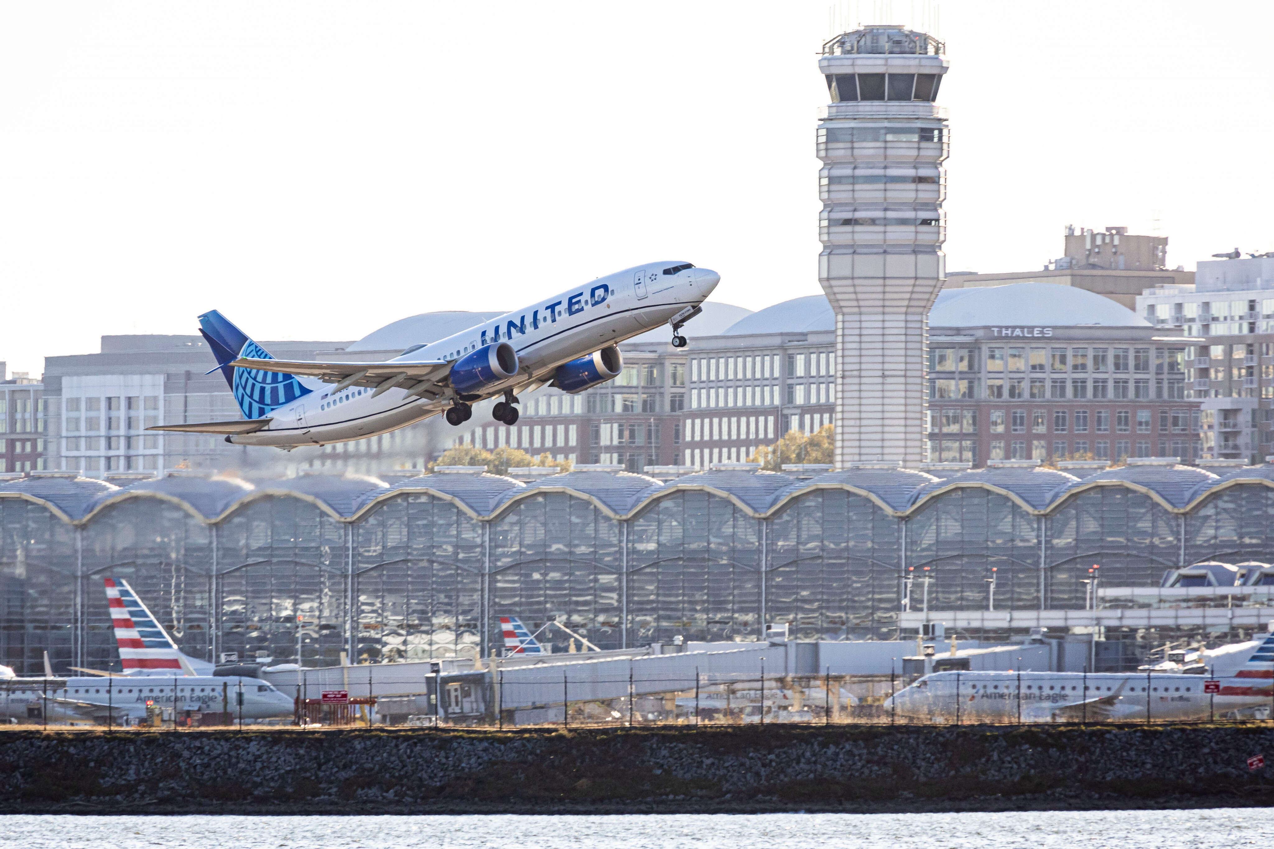 Why United Airlines has had such a stellar year despite being Boeing's biggest customer