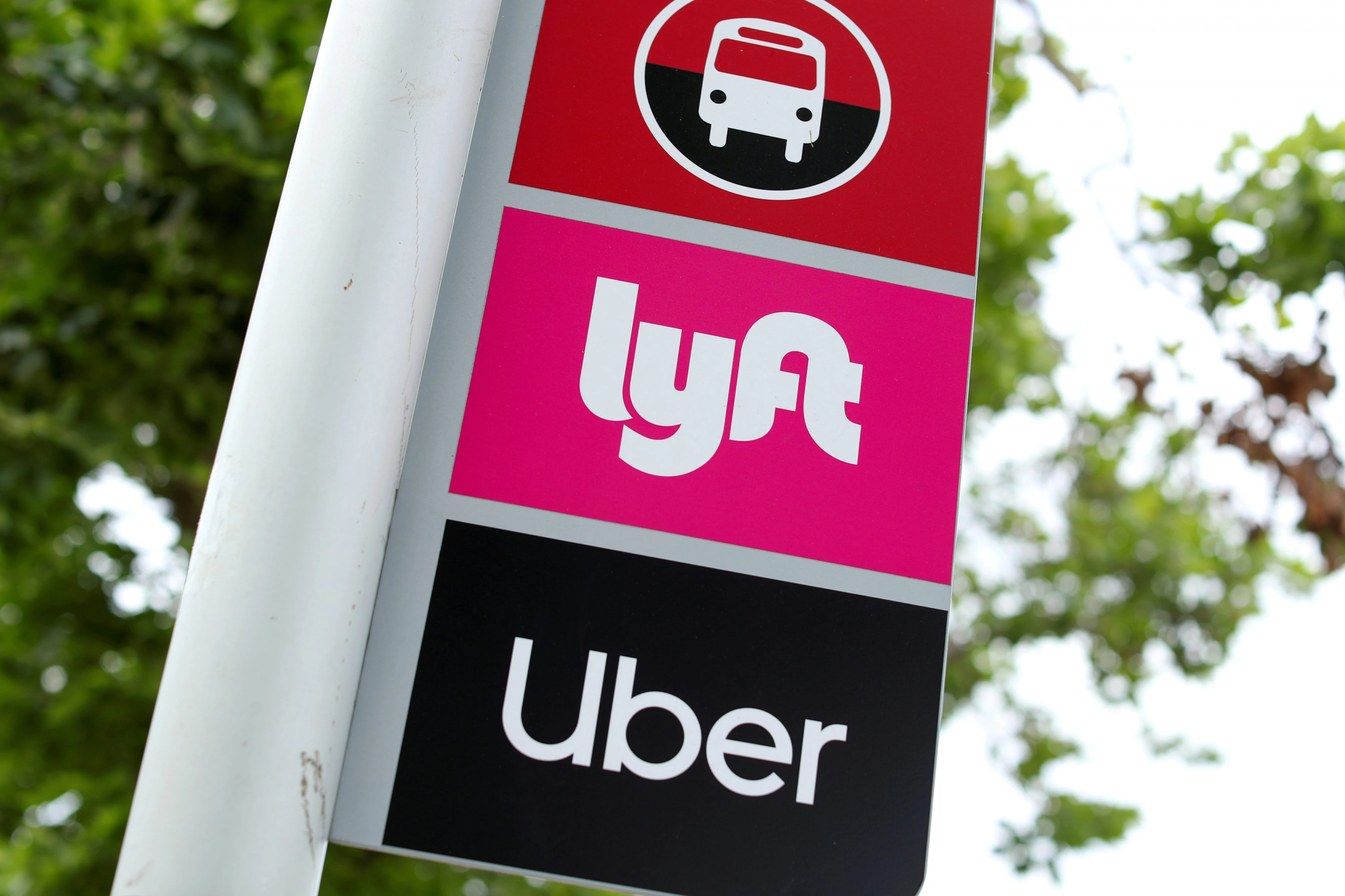 Rideshare drivers use apps to help them judge whether a ride is worth it. Uber and Lyft are trying to kill some of them.