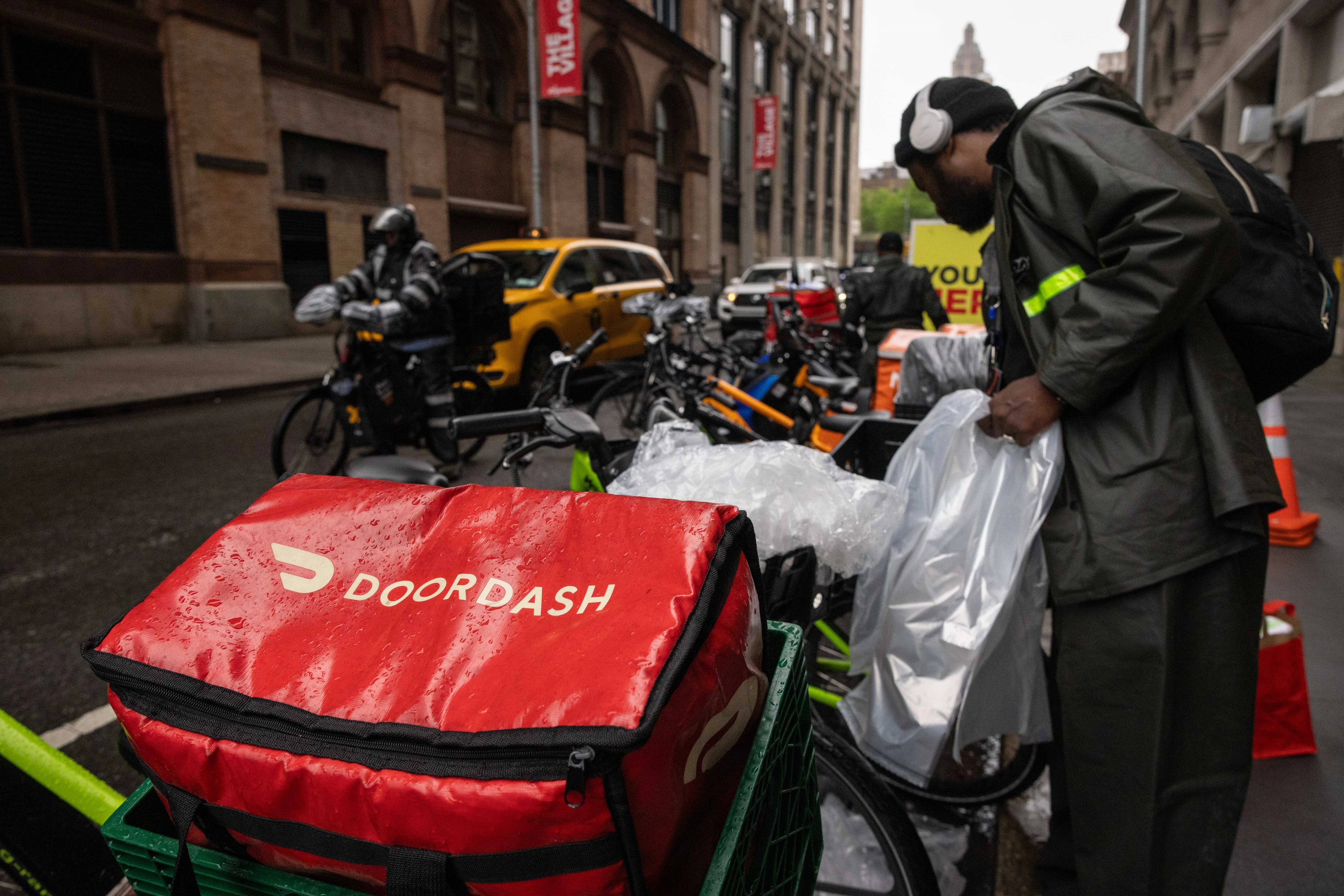 How to use SNAP benefits on DoorDash to buy groceries at Kroger