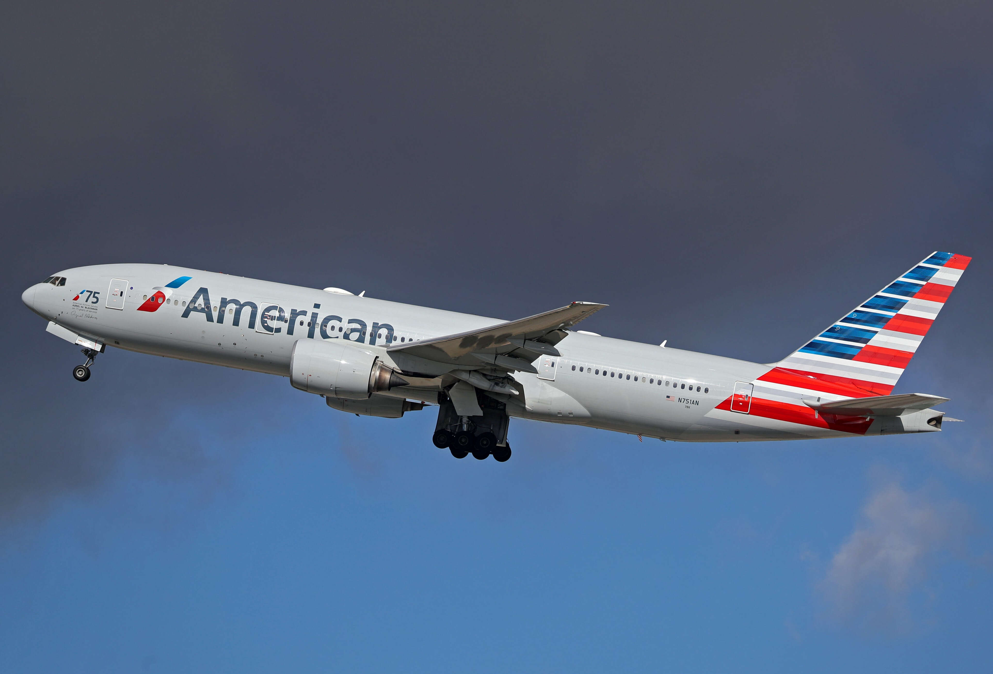 Don't leave sleeping passengers on planes after flights land, American Airlines union reminds cabin crew