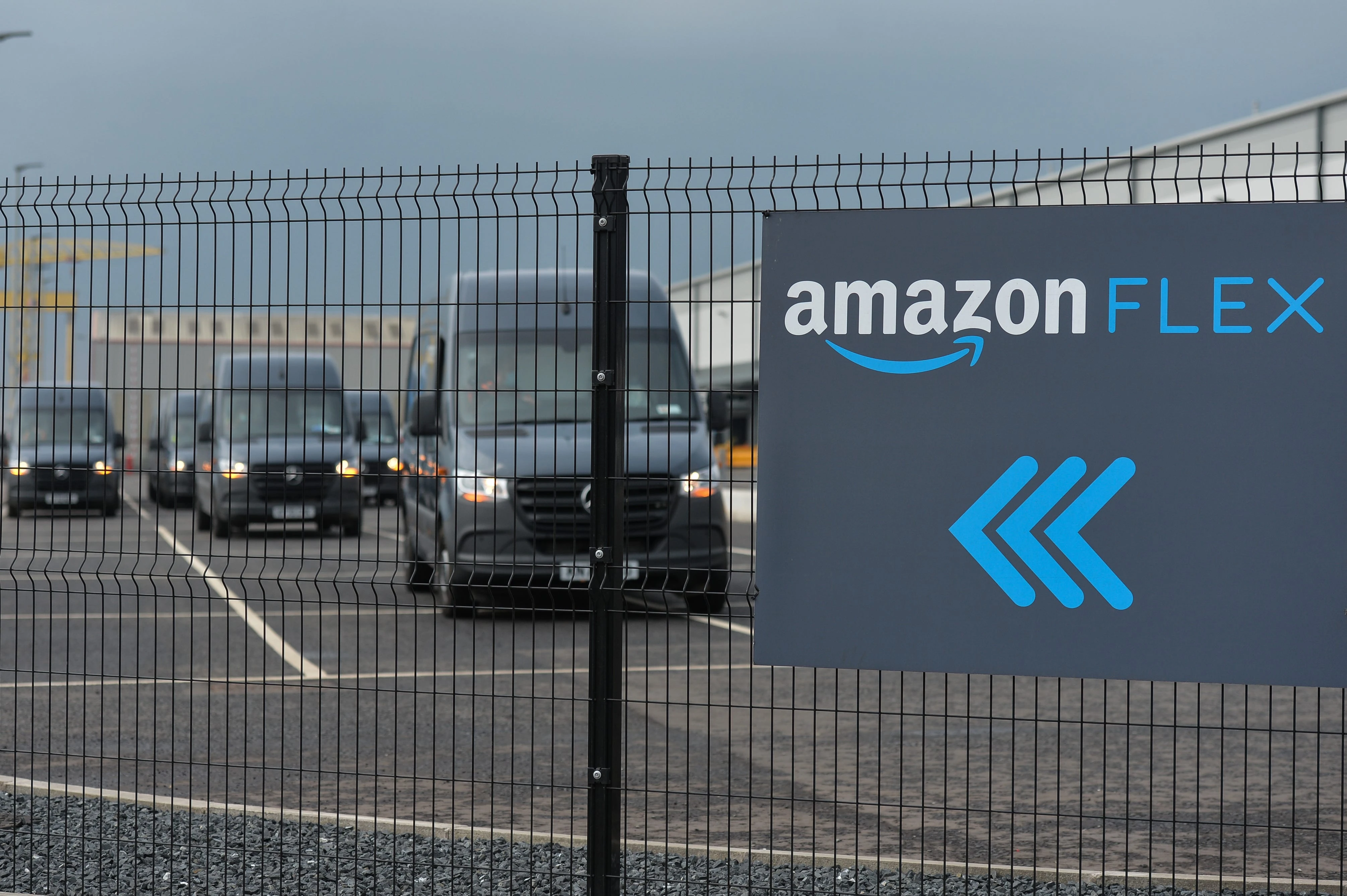Amazon Flex workers' schedules aren't so flexible after all, new report suggests