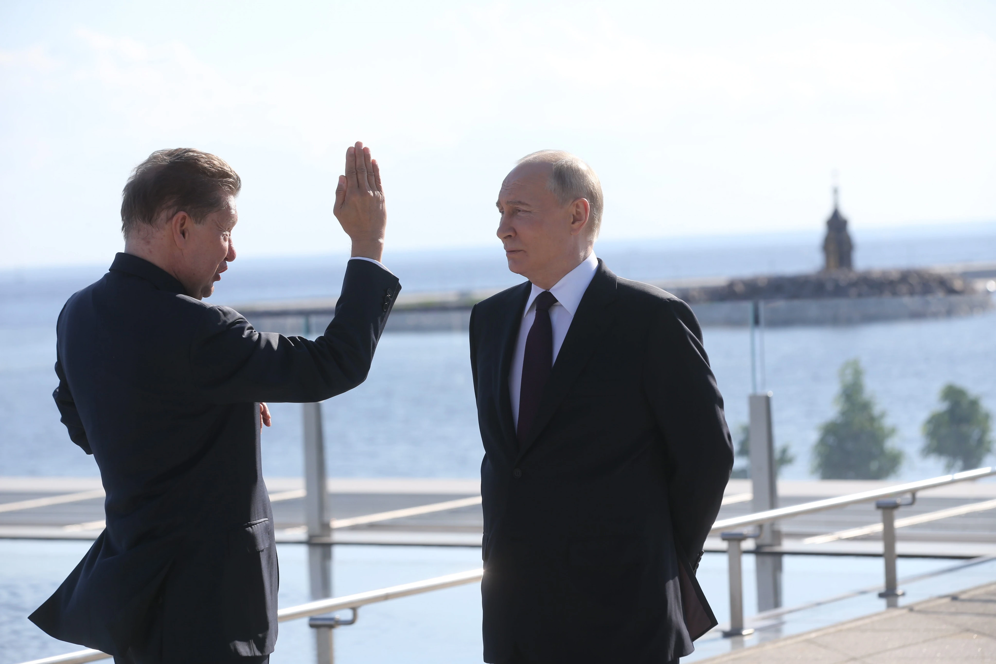 Putin said Russia could send long-range weapons around the world to those who want to strike Western facilities