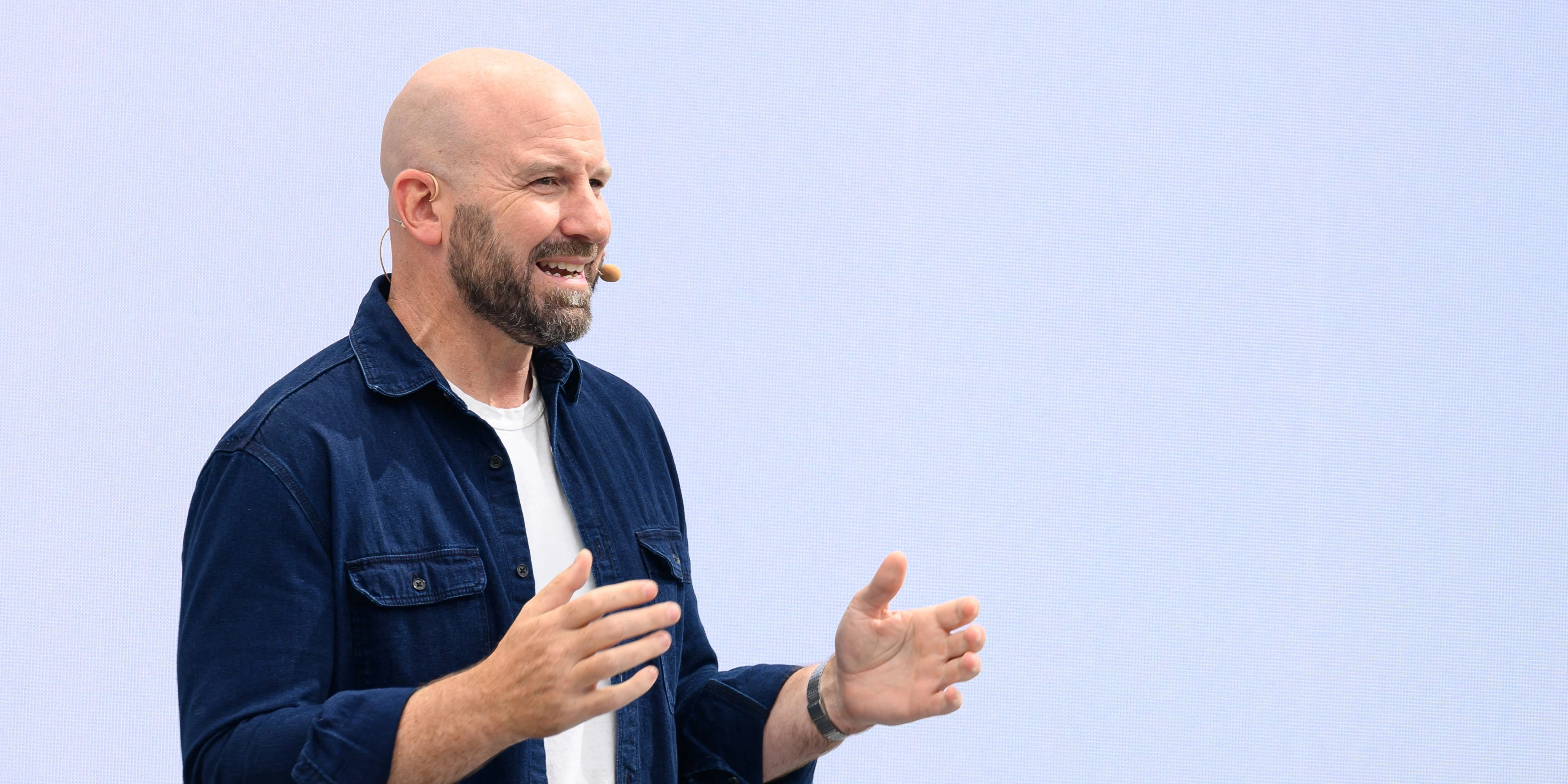 Meta's CTO says OpenAI's Sam Altman countered Meta's massive AI signing bonuses