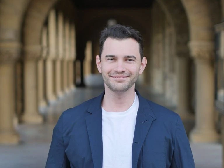 Read the pitch deck an AI video startup behind viral baby podcast memes used to raise $32 million from A16z and others