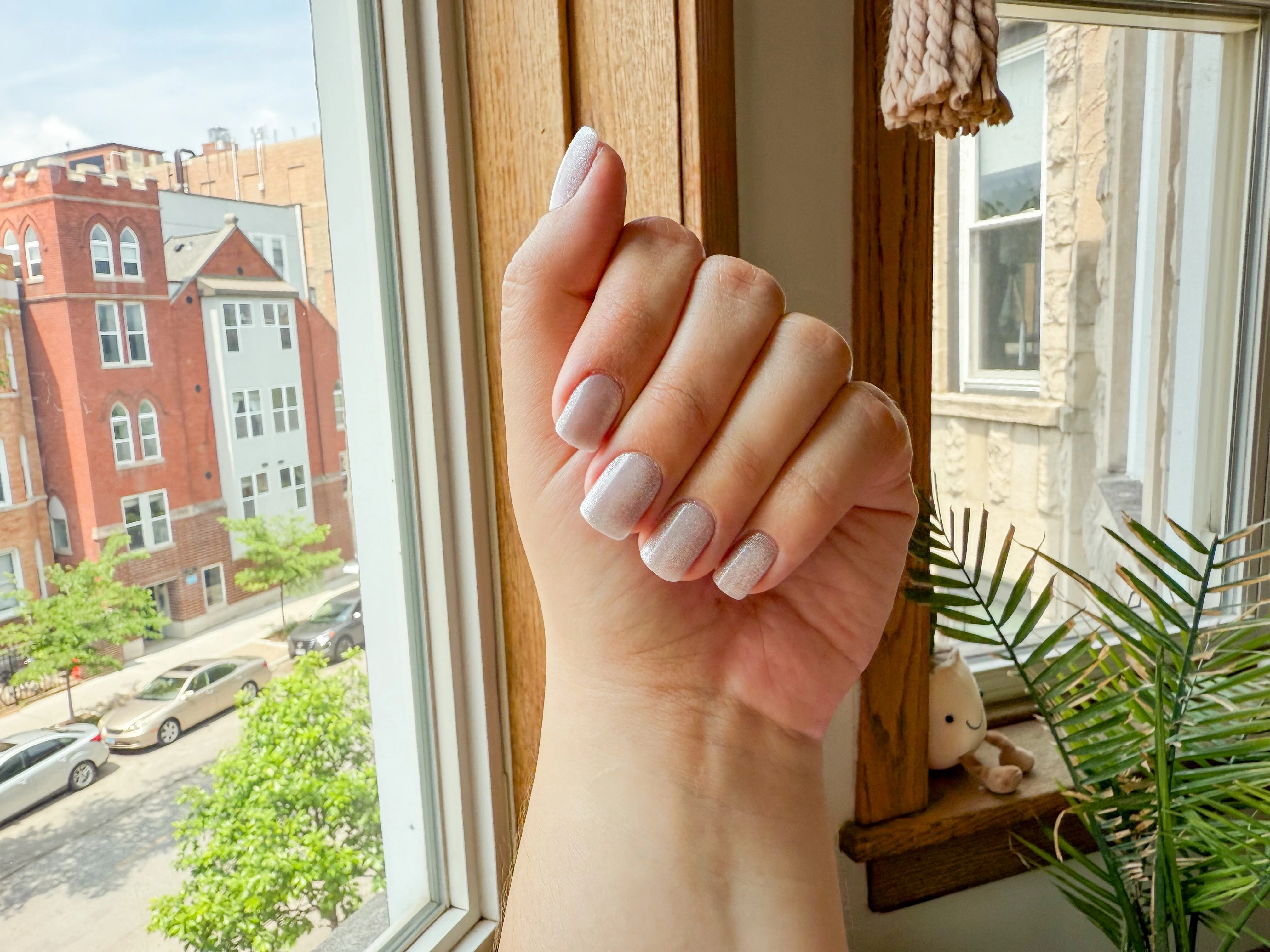 6 ways to make a press-on manicure last longer, according to nail experts