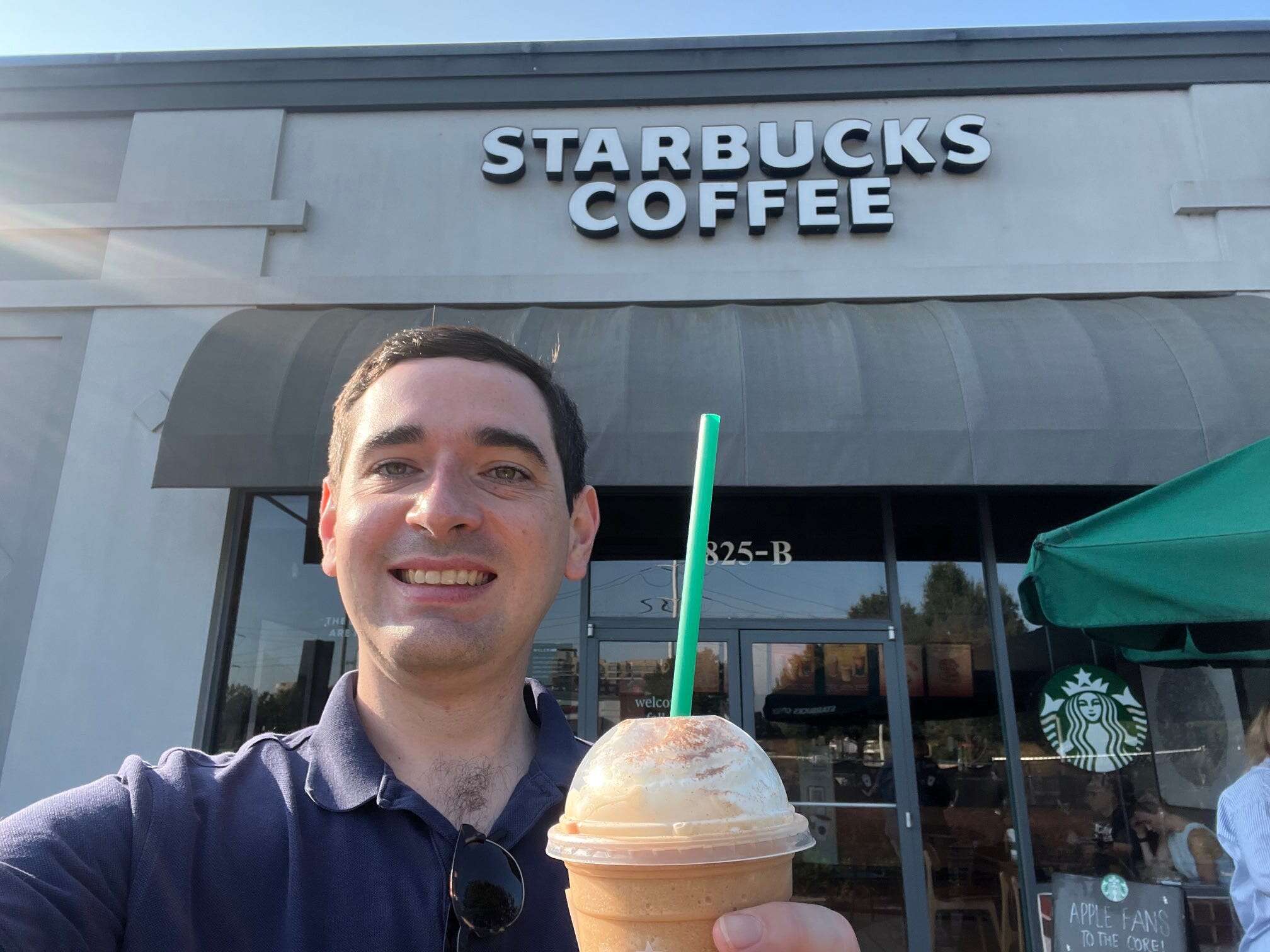 Starbucks customers say wait times have gotten really long, so I went to check it out