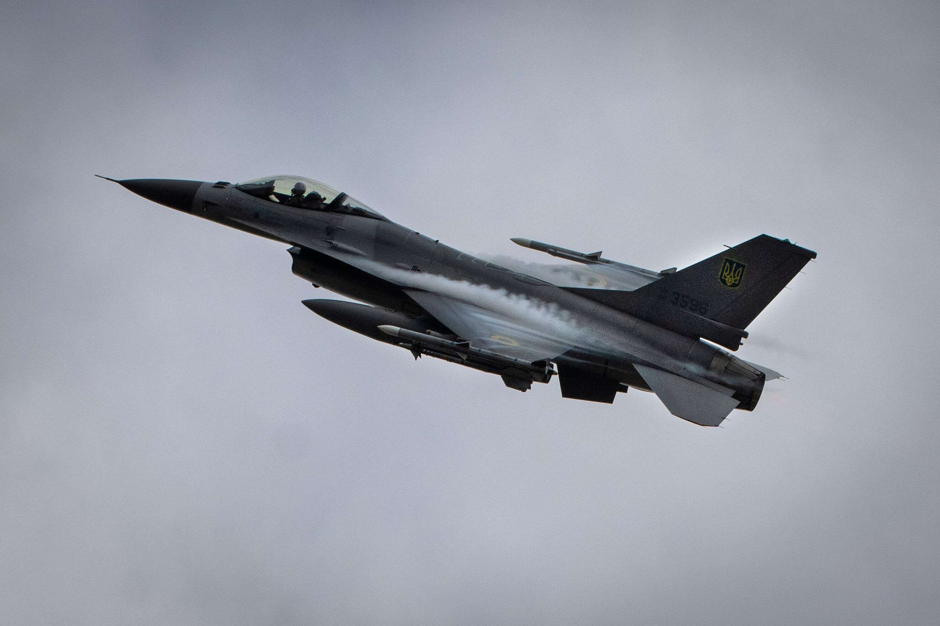 The old F-16s the West is giving Ukraine can't outmatch Russia's best jets, former US general says