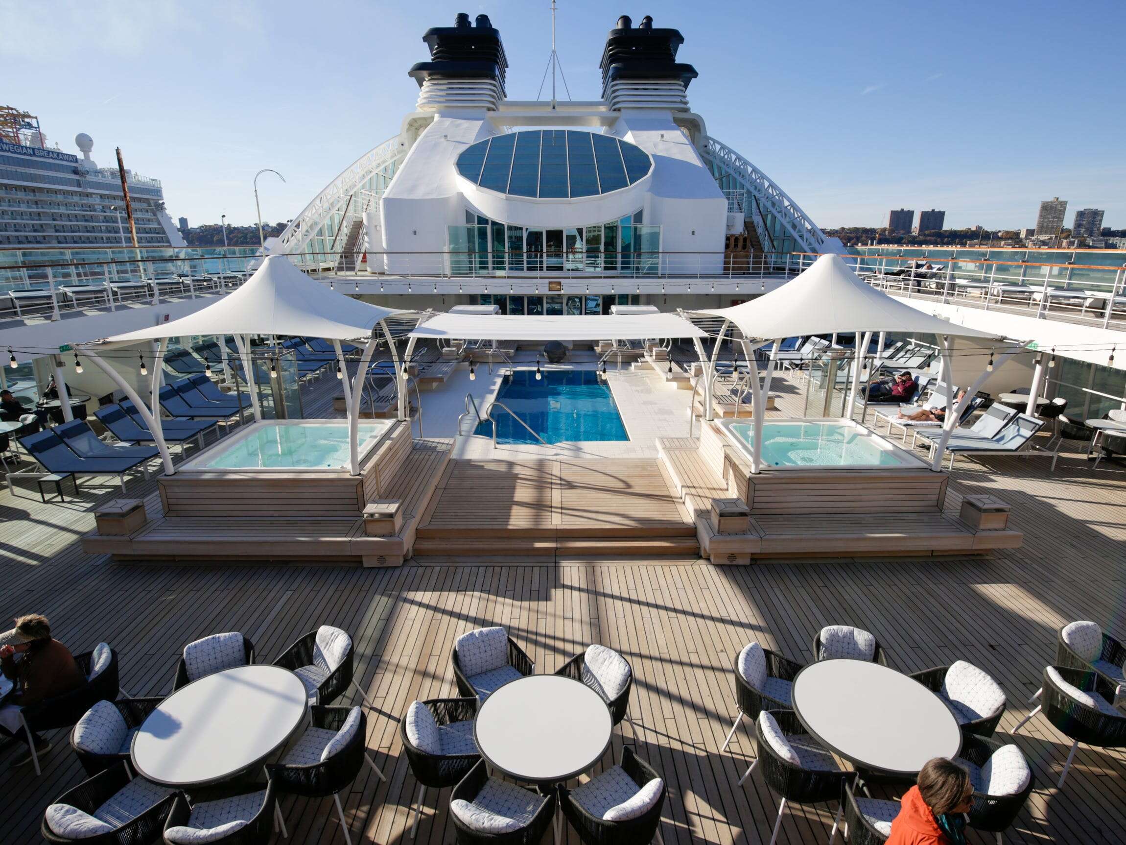 I toured one of Carnival Corp's ultra-luxury, all-inclusive Seabourn cruise ships for the first time — see what it was like